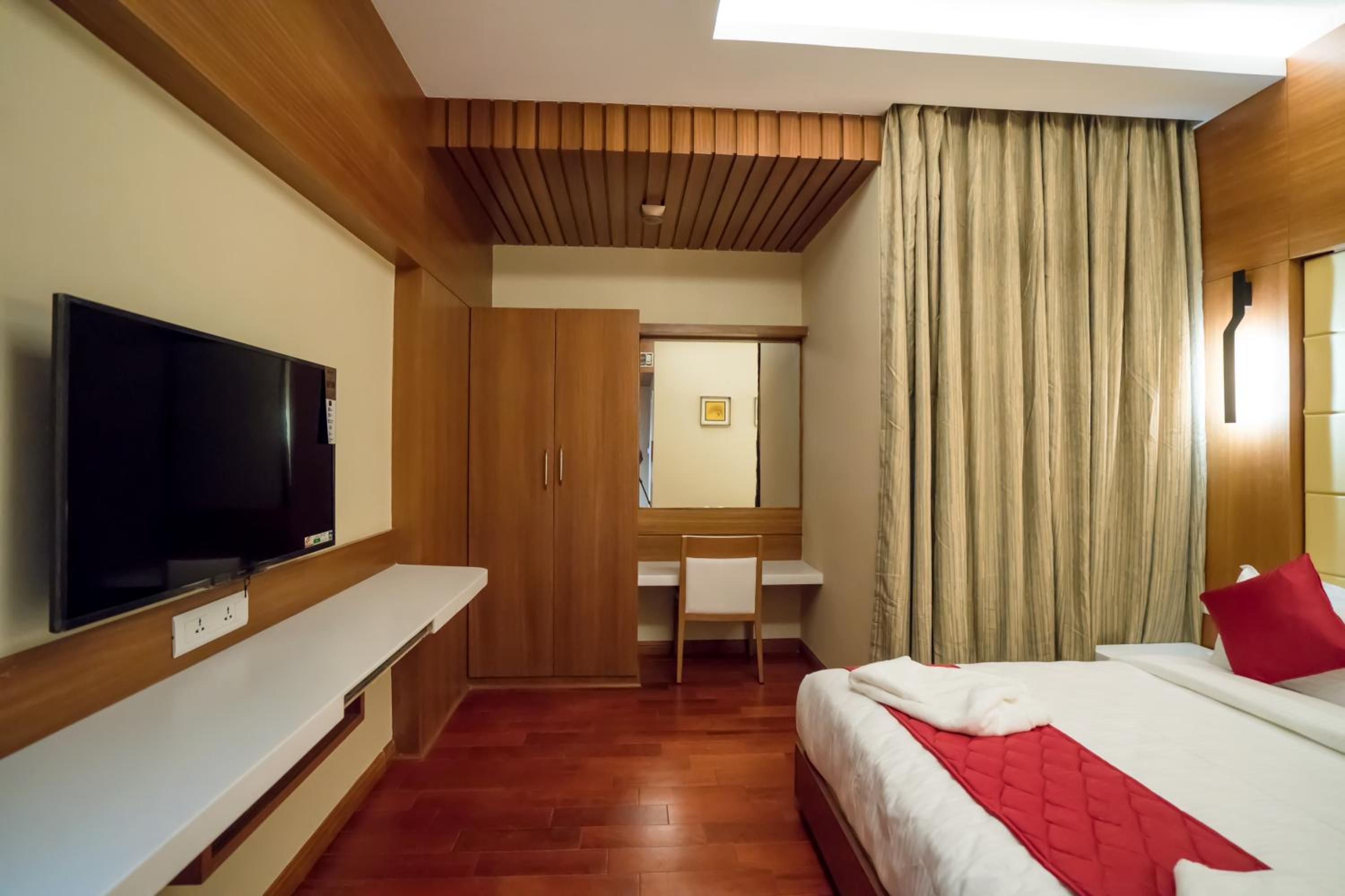 Deluxe Room - Photo 4
