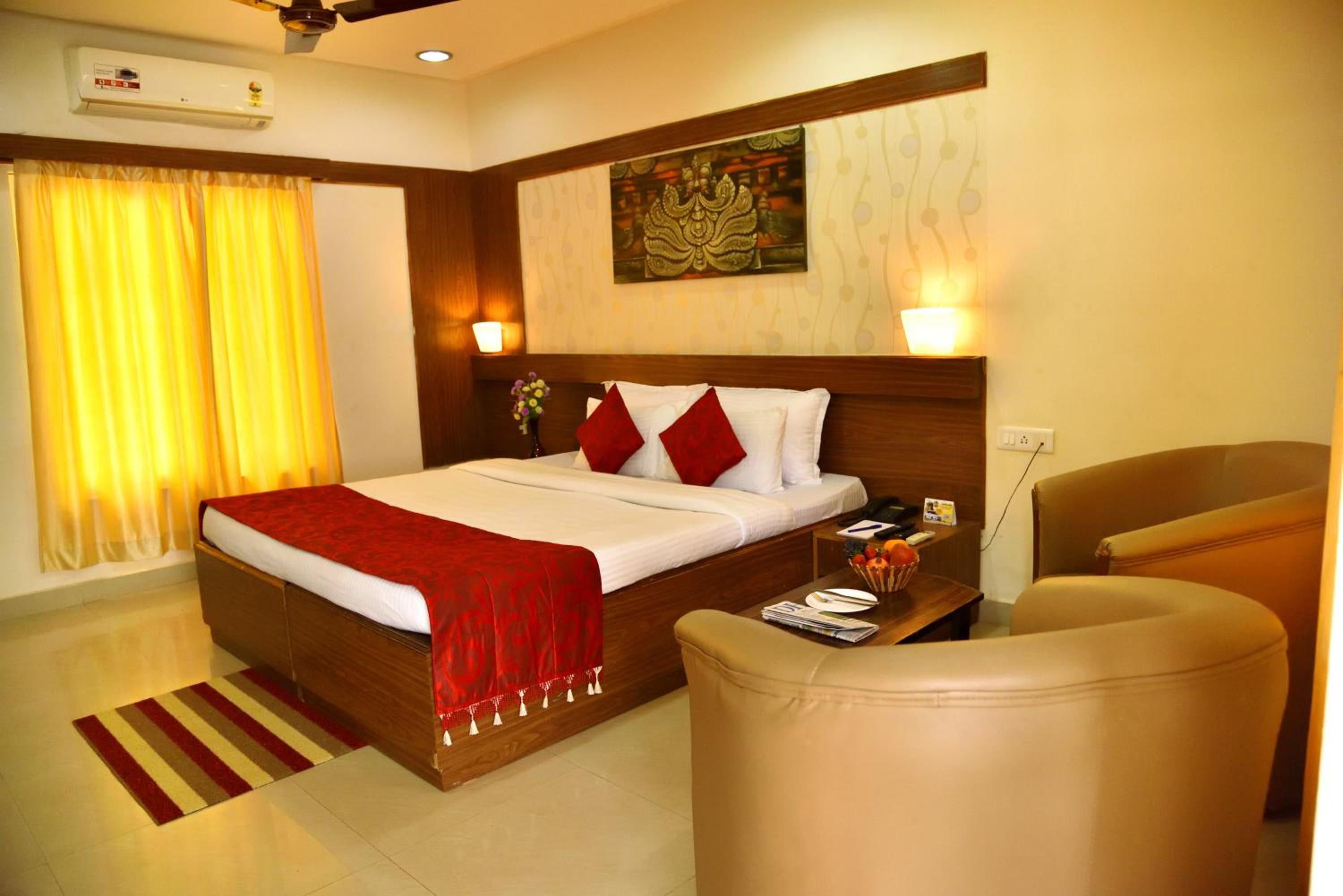 AC Deluxe Double Room photo 1