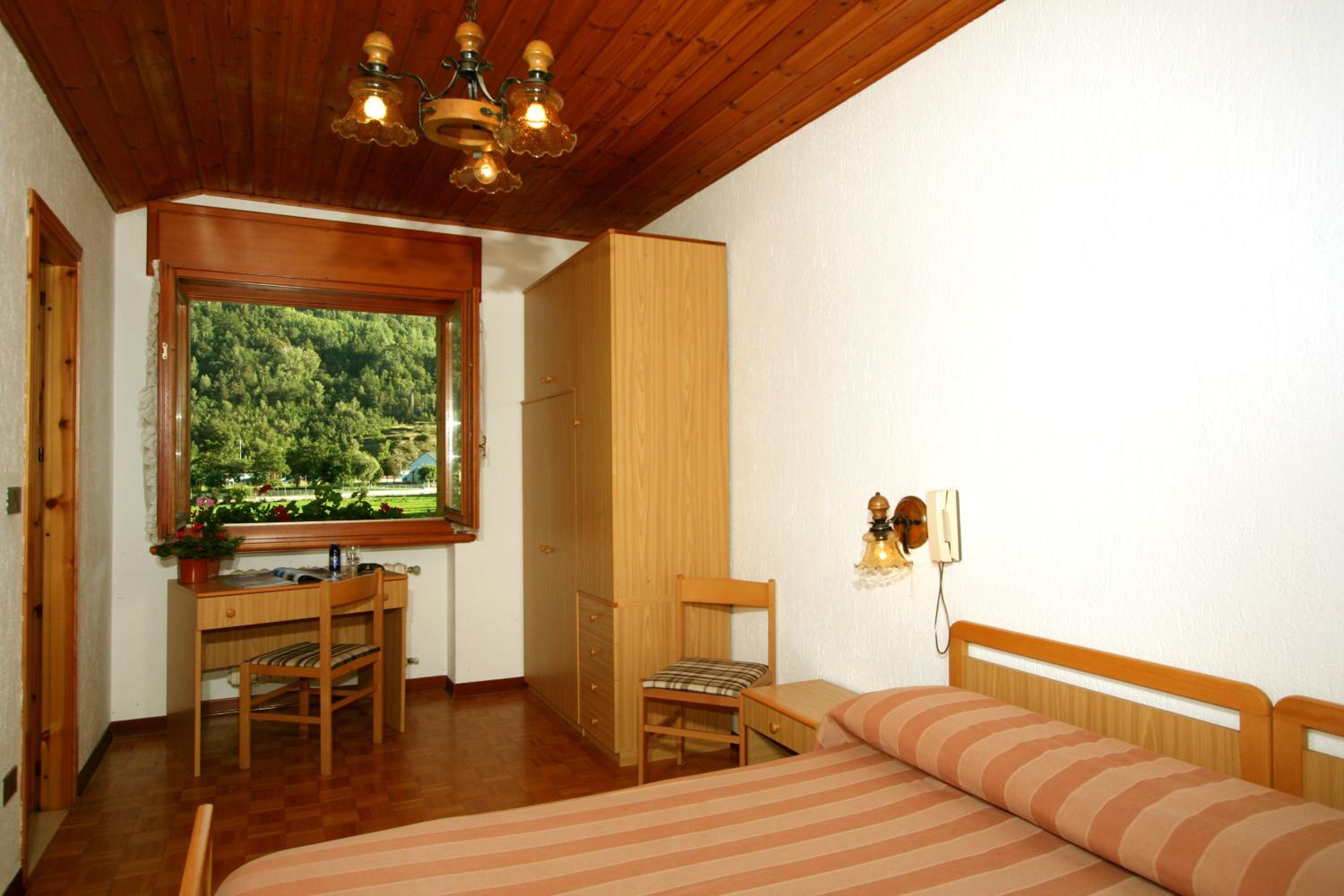 Double or Twin Room photo 2