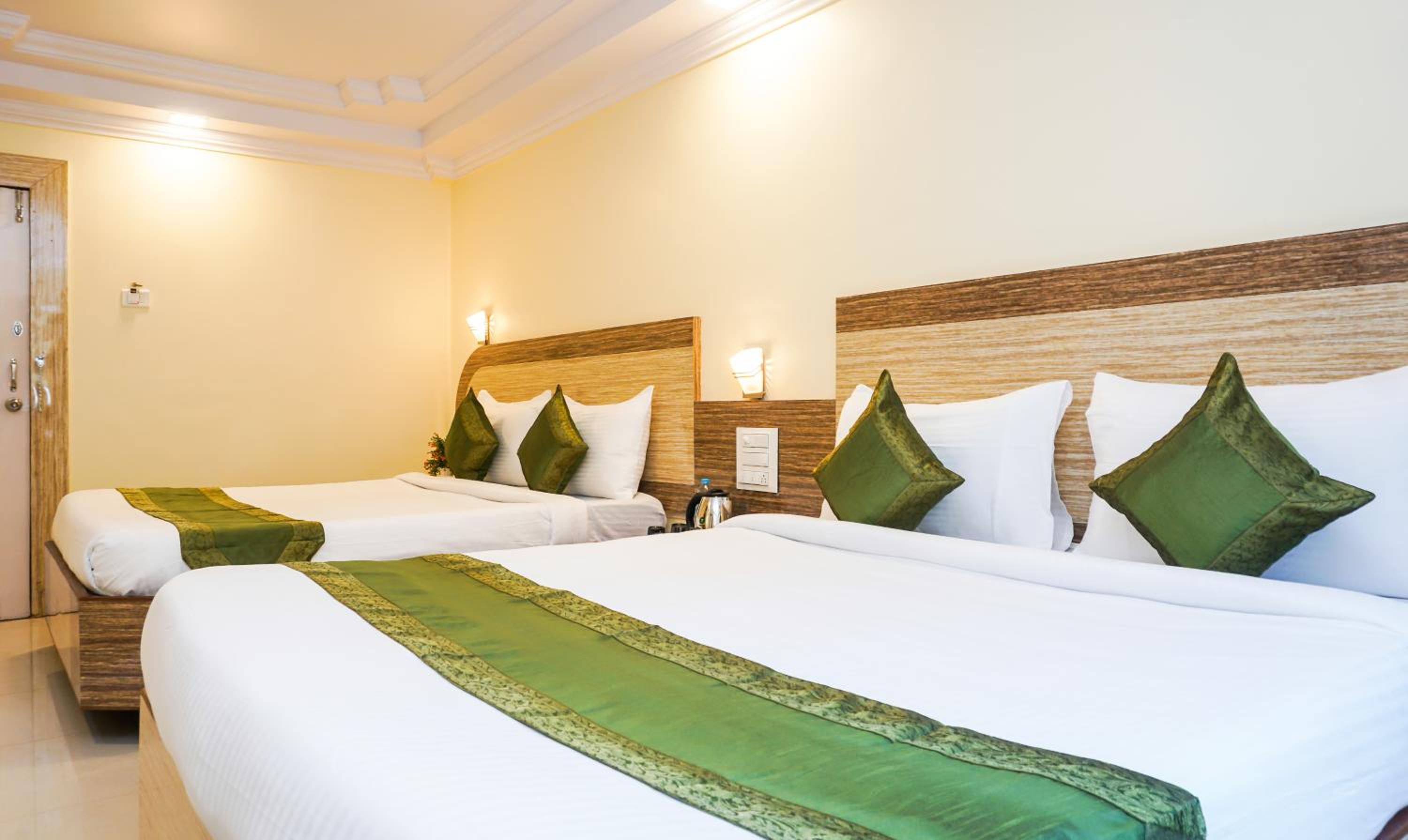 Superior Room - Photo 14