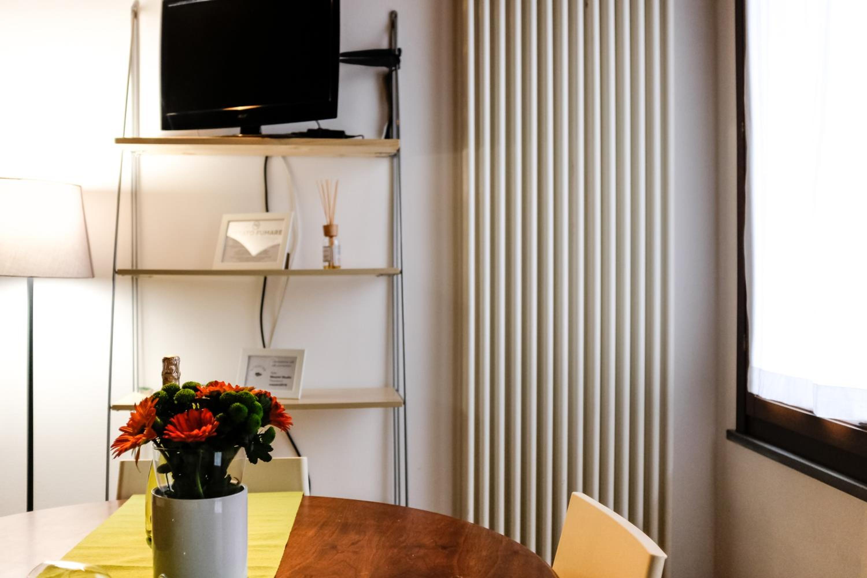 Studio Apartment photo 3