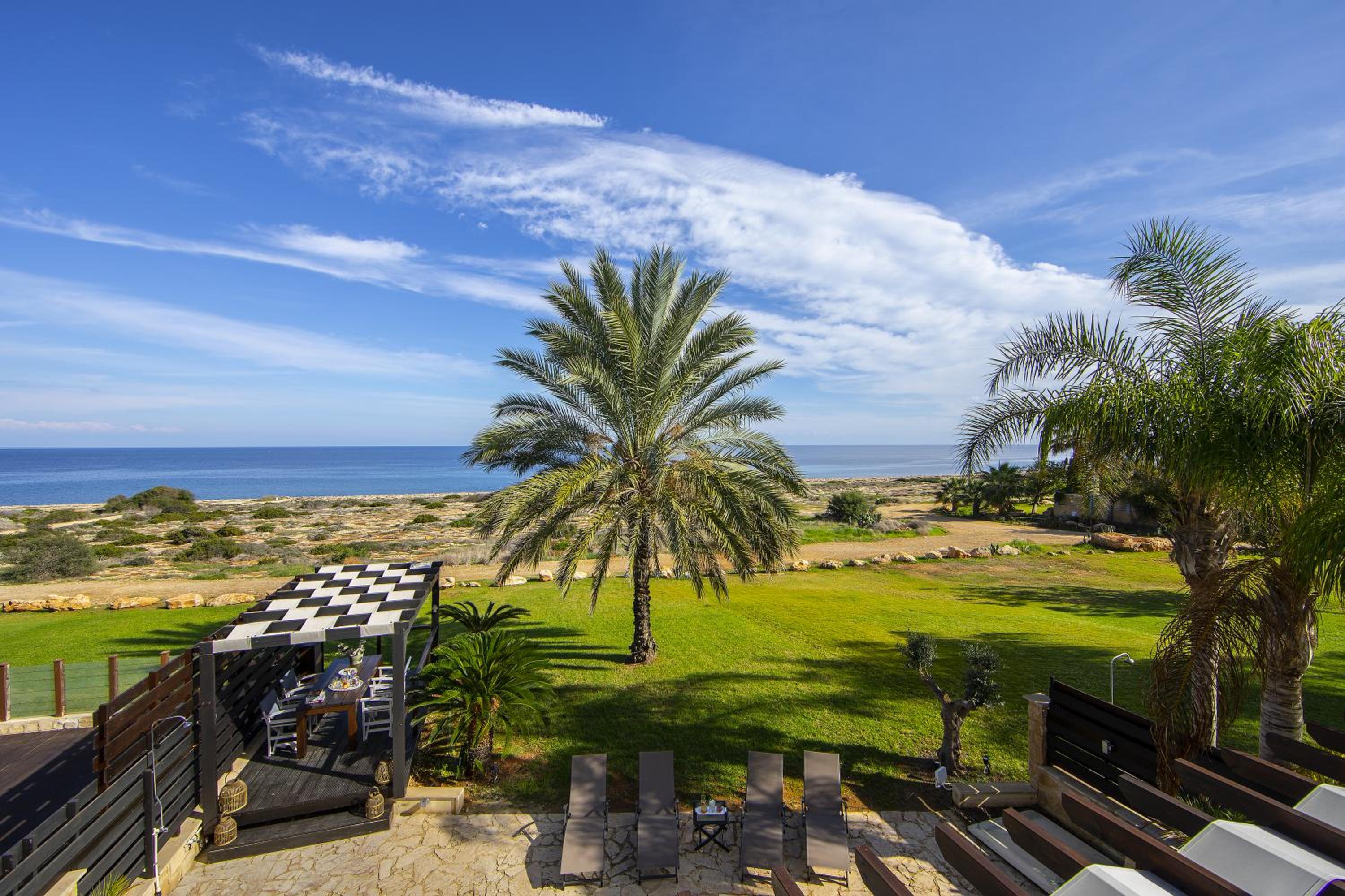 Villa - Beach Front photo 3