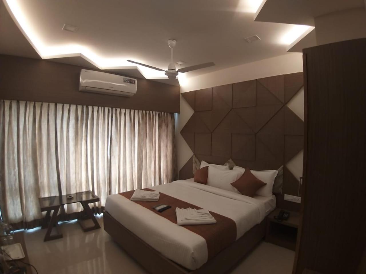 Deluxe Double Room - Photo 1