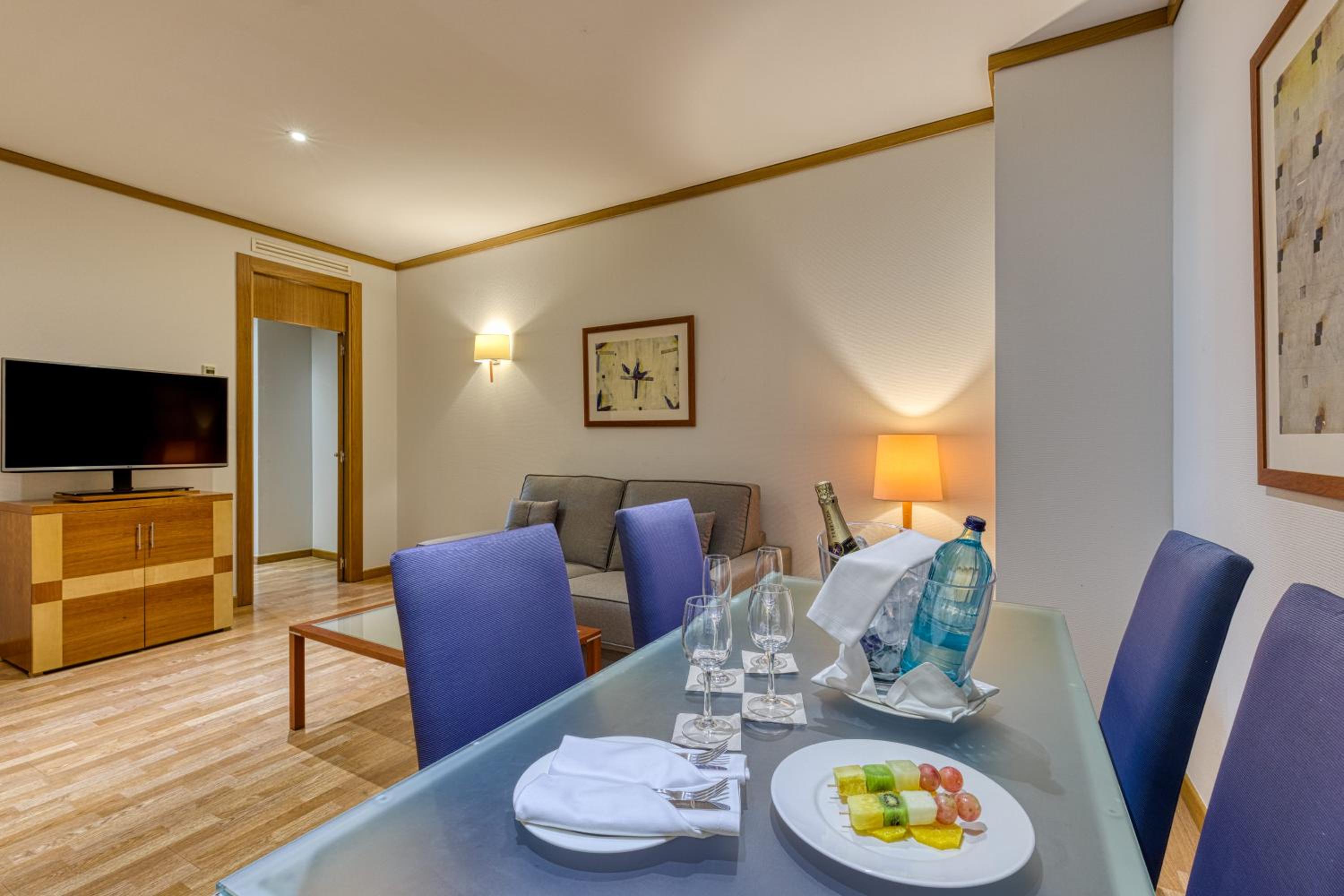 One-Bedroom Suite