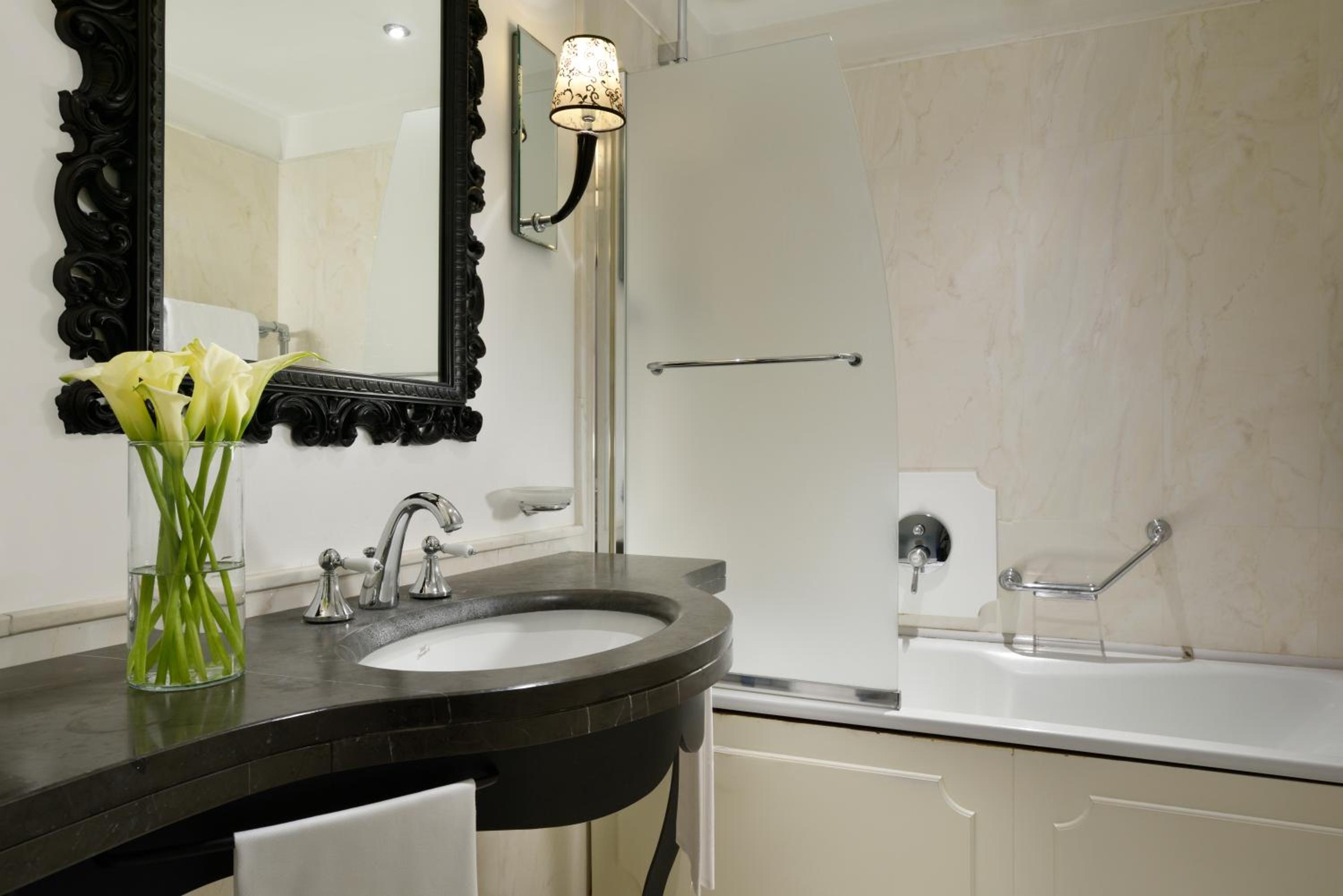 Superior Double Room - Photo 3