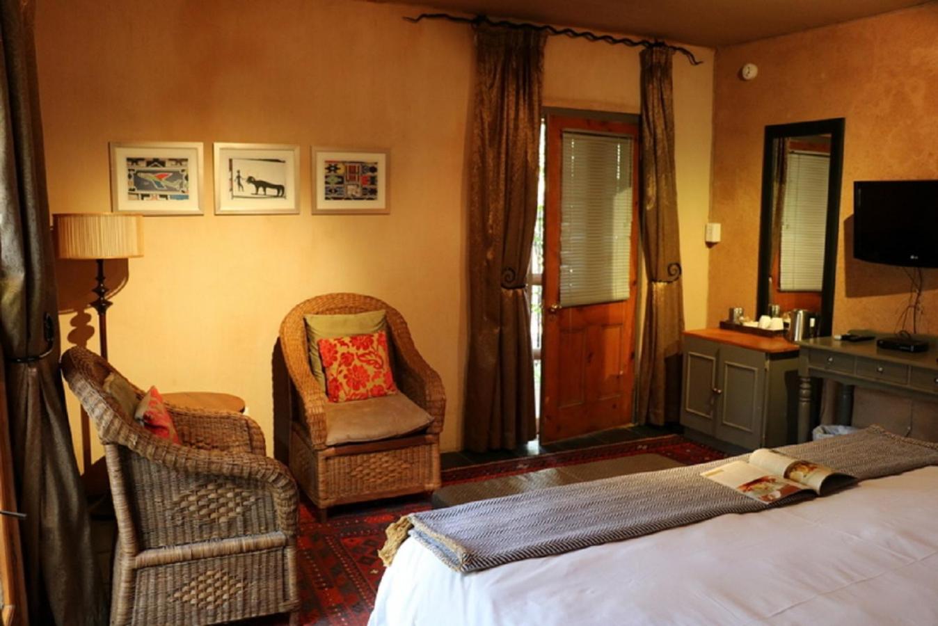 Premier Double Room - Photo 16