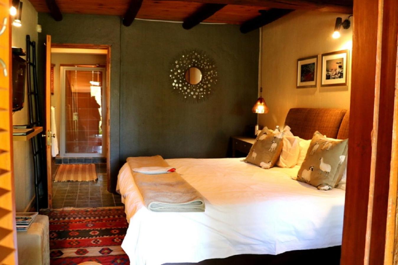 Standard Double or Twin Room - Photo 6
