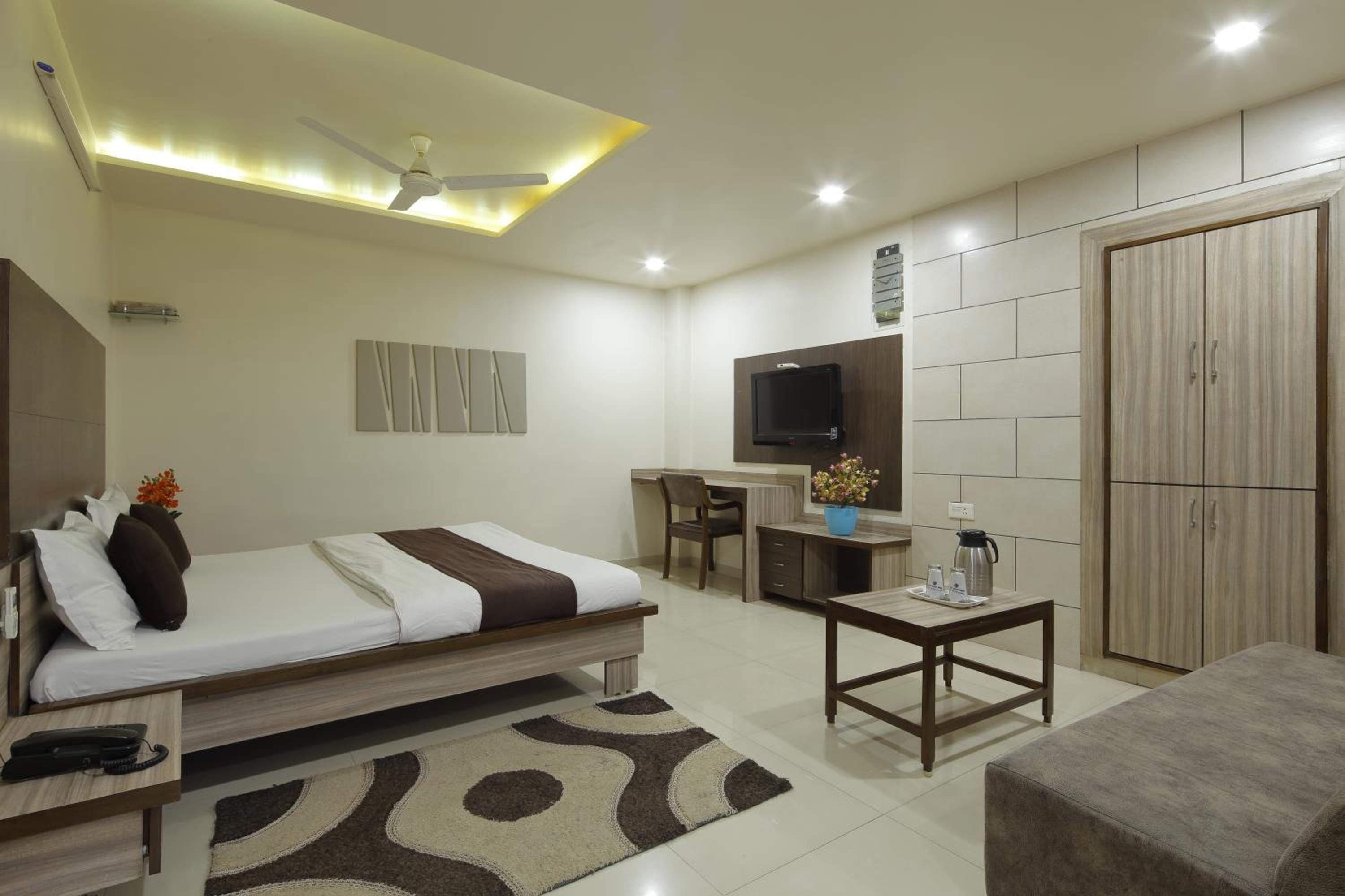 Executive Suite photo 3