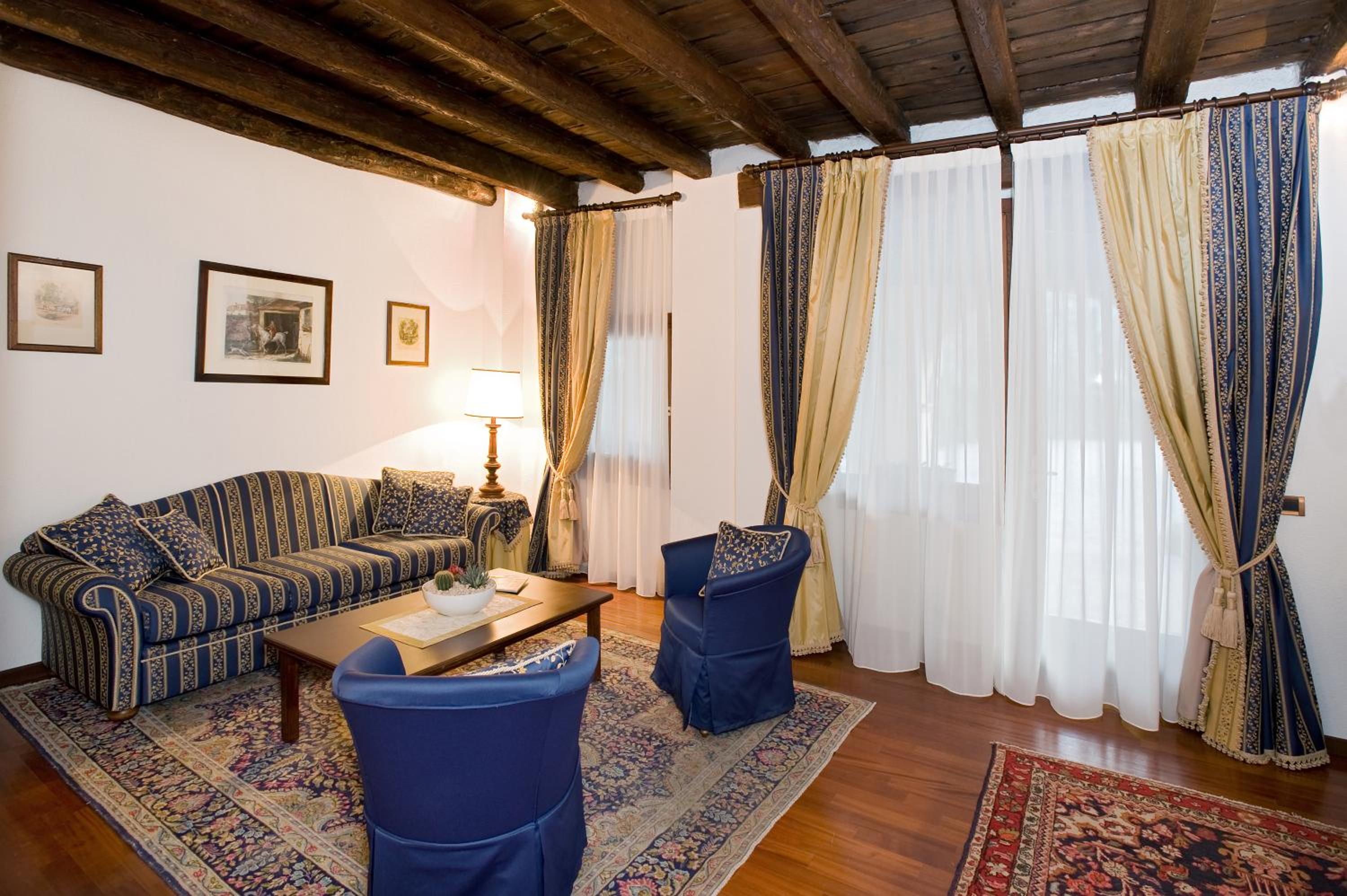 Suite with Garden View - Photo 4