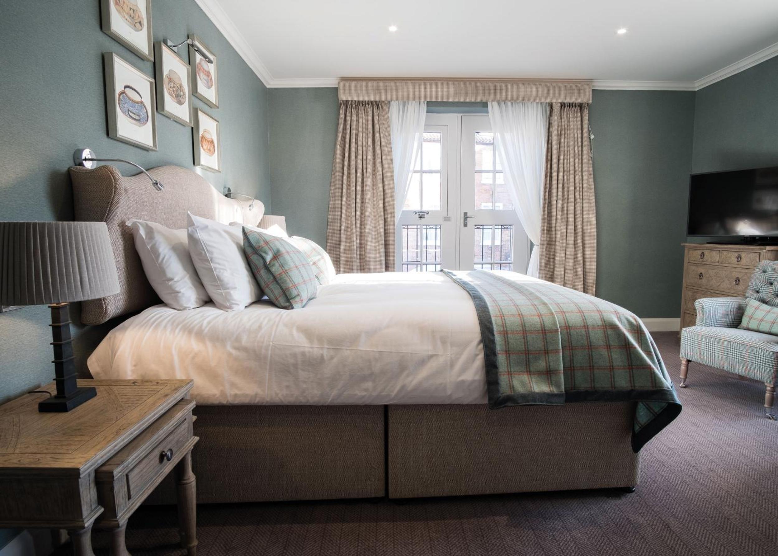 Signature Twin or Double Room photo 3