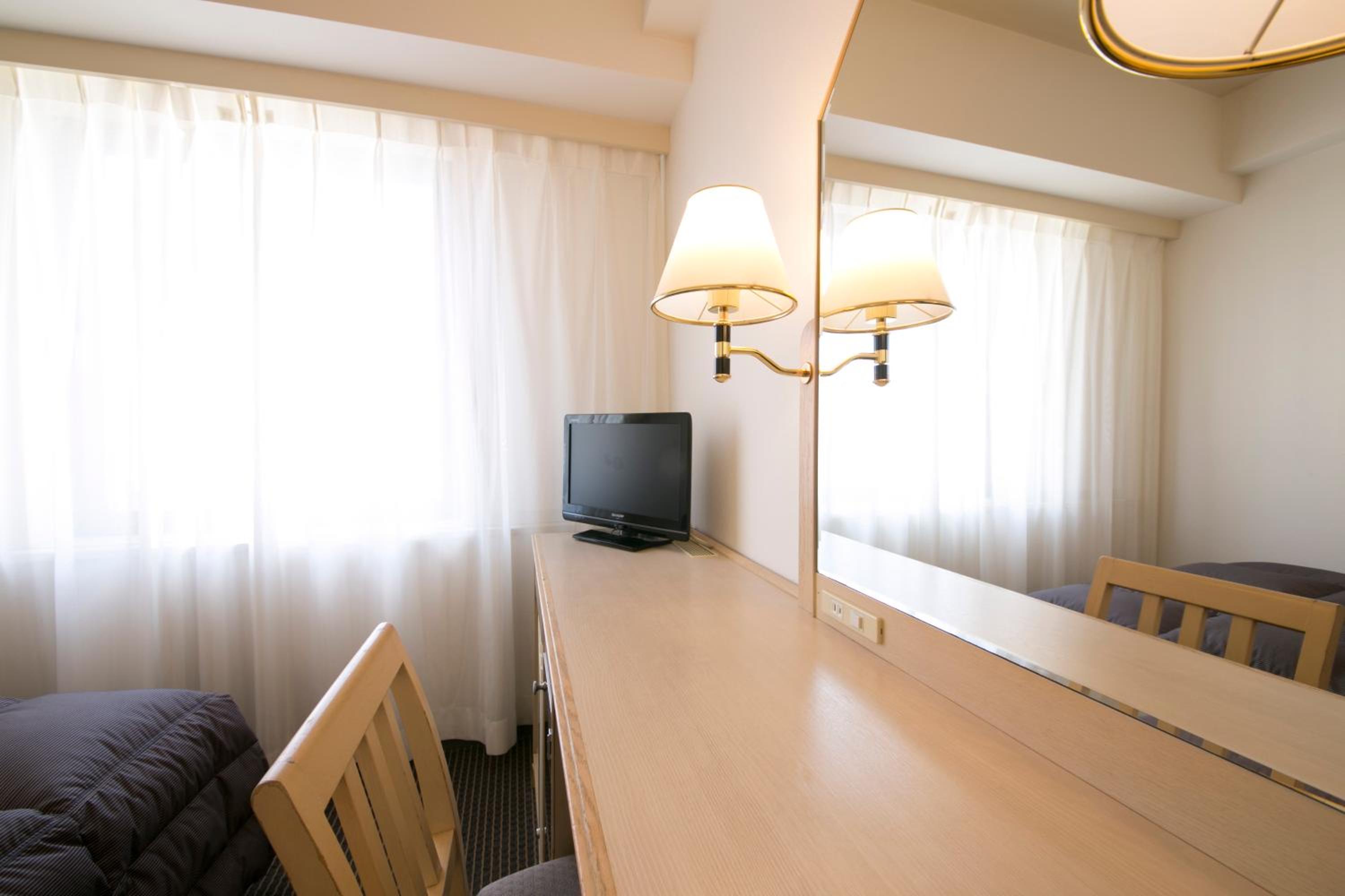 Single Room - Non-Smoking - Photo 4