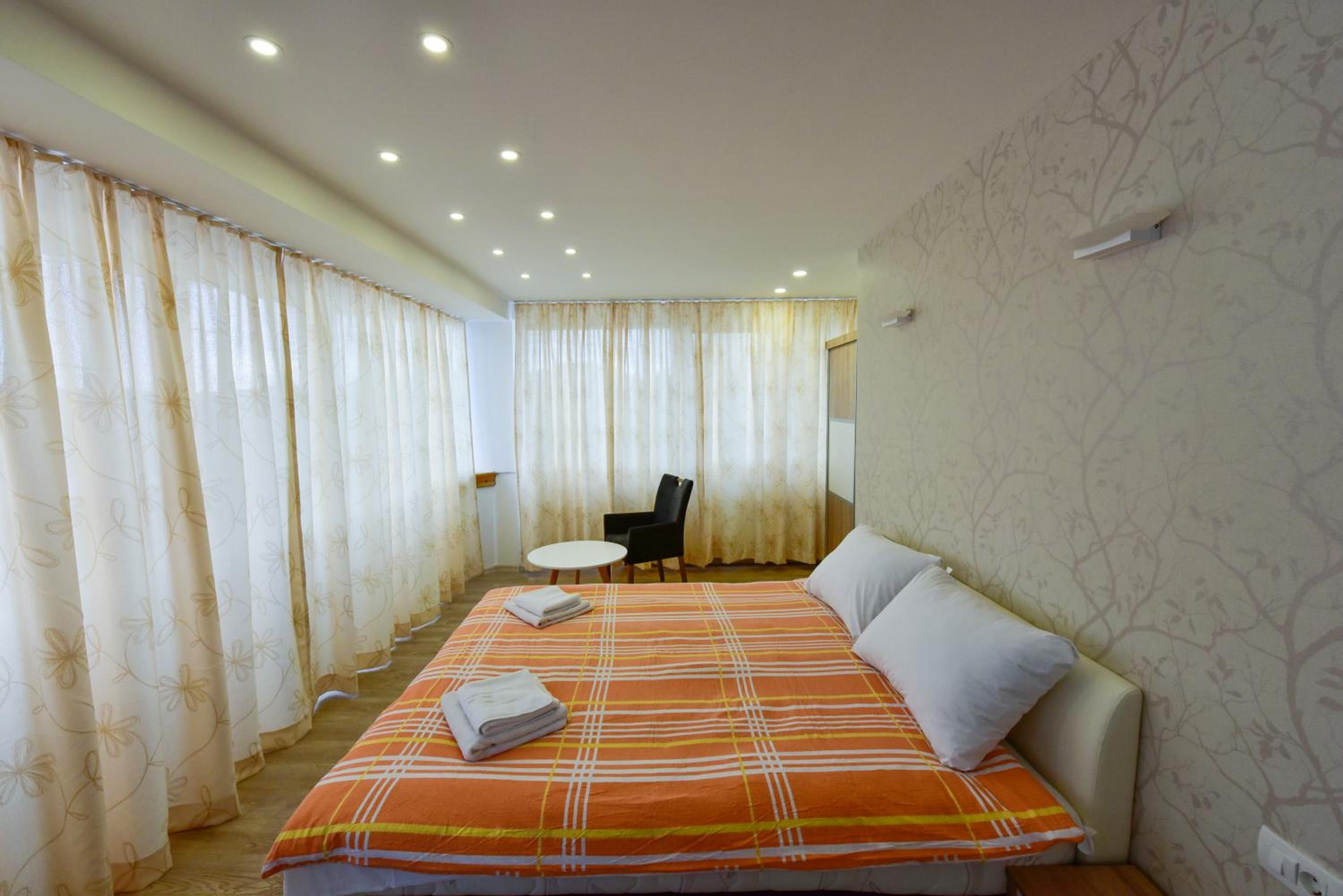 Apartment - Photo 1