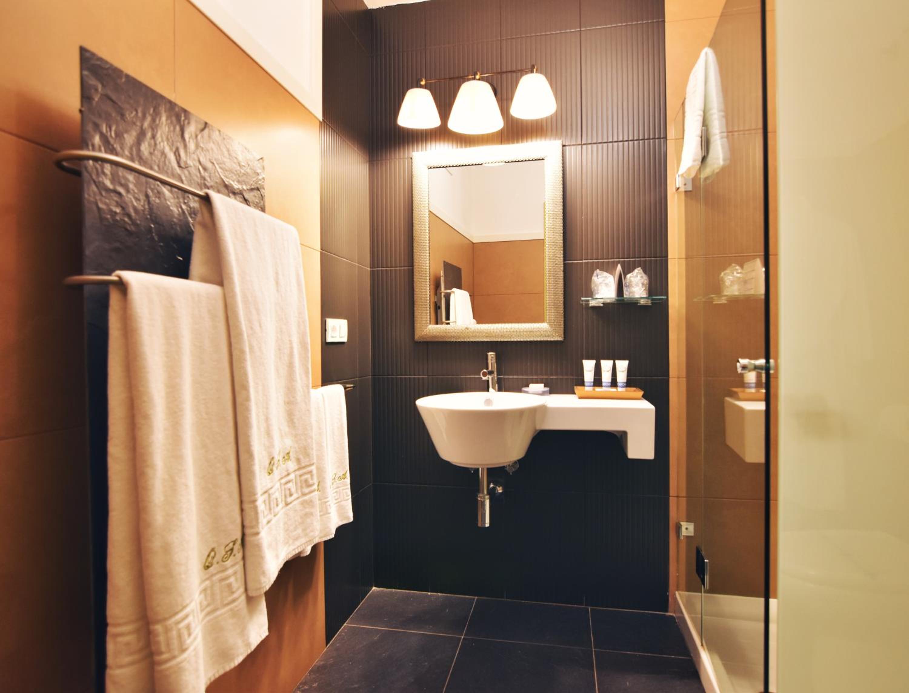 Double Room - Photo 9