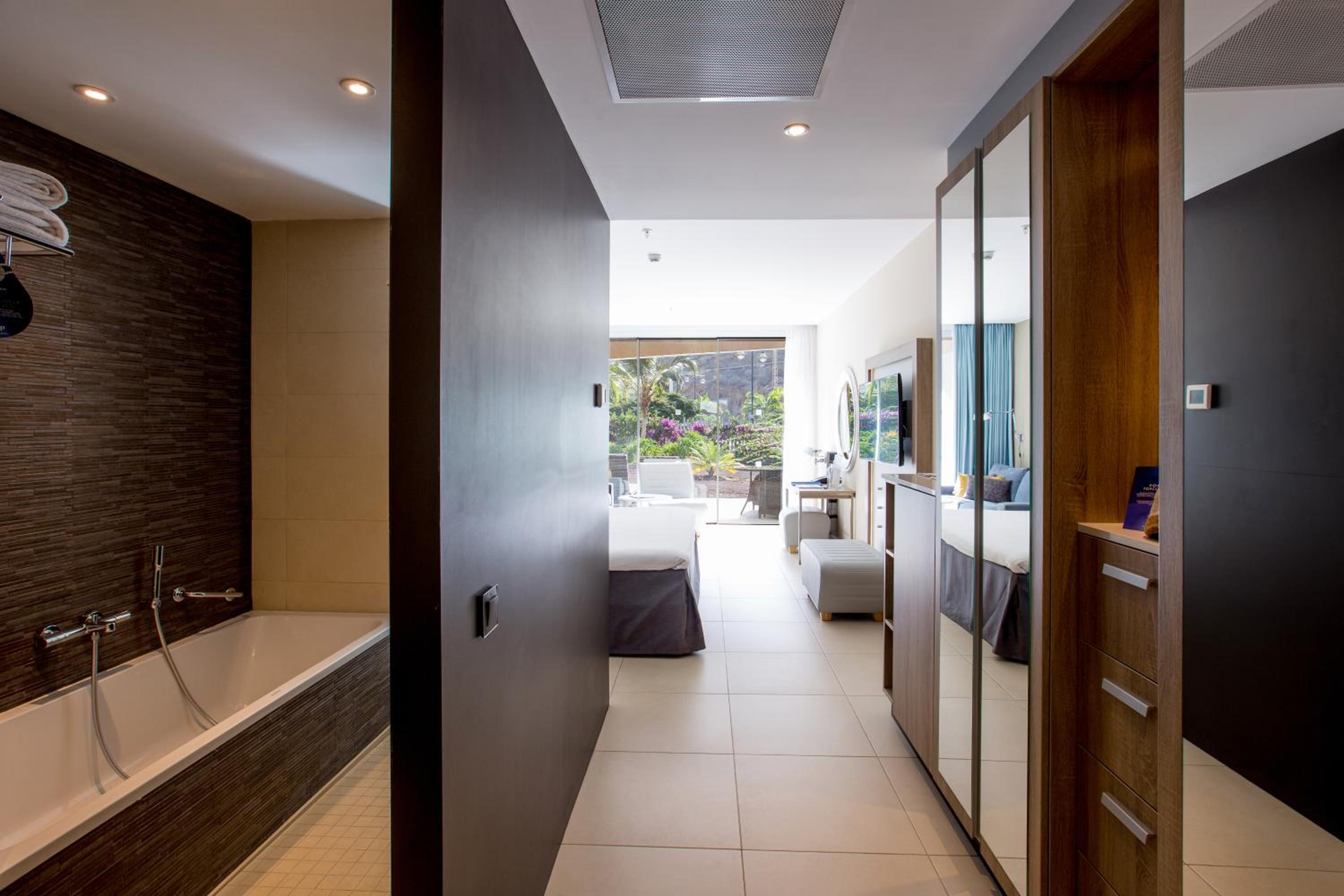 Habitación Estándar con Balcón photo