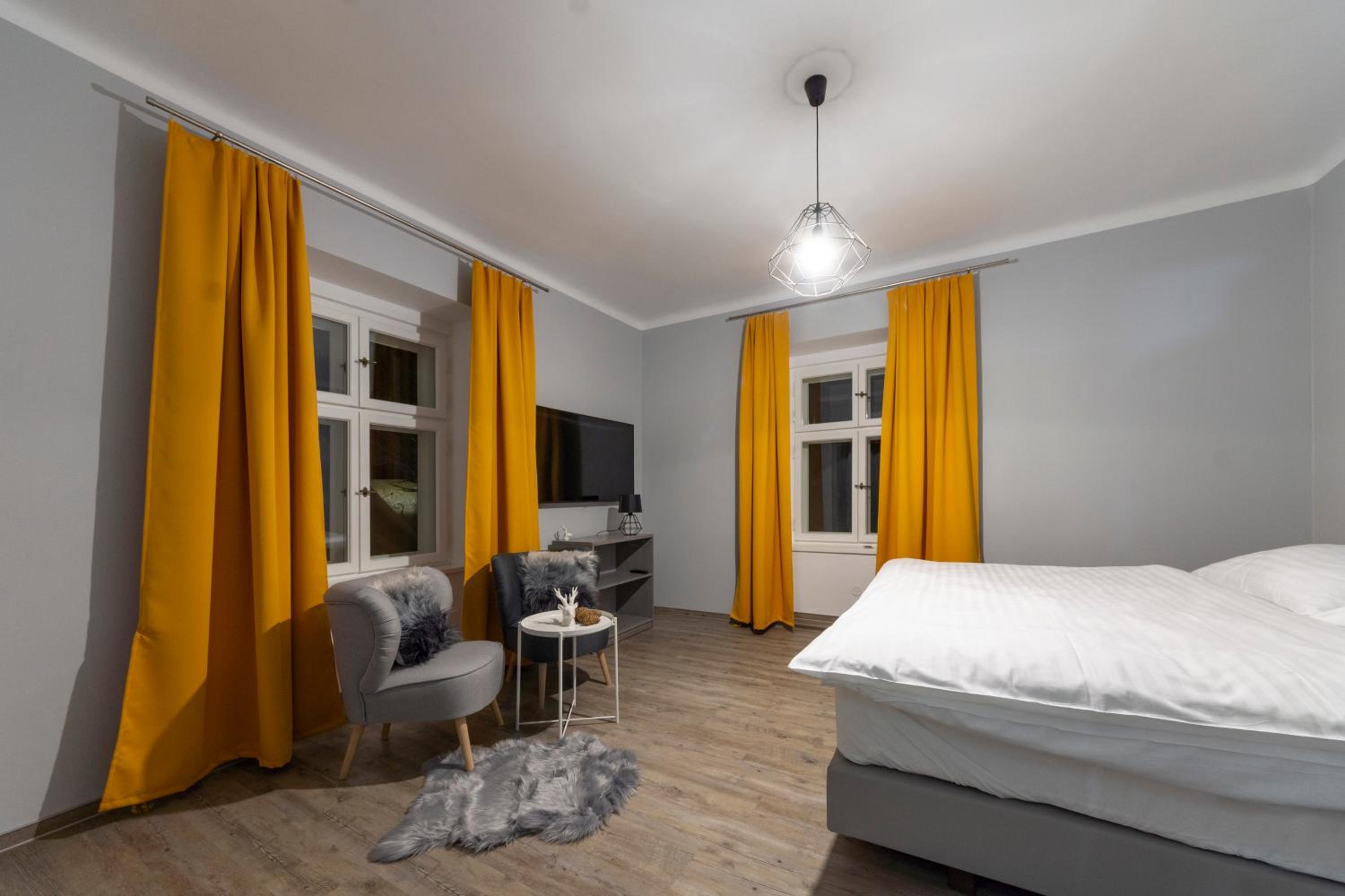 Deluxe Double Room with Extra Bed photo 1