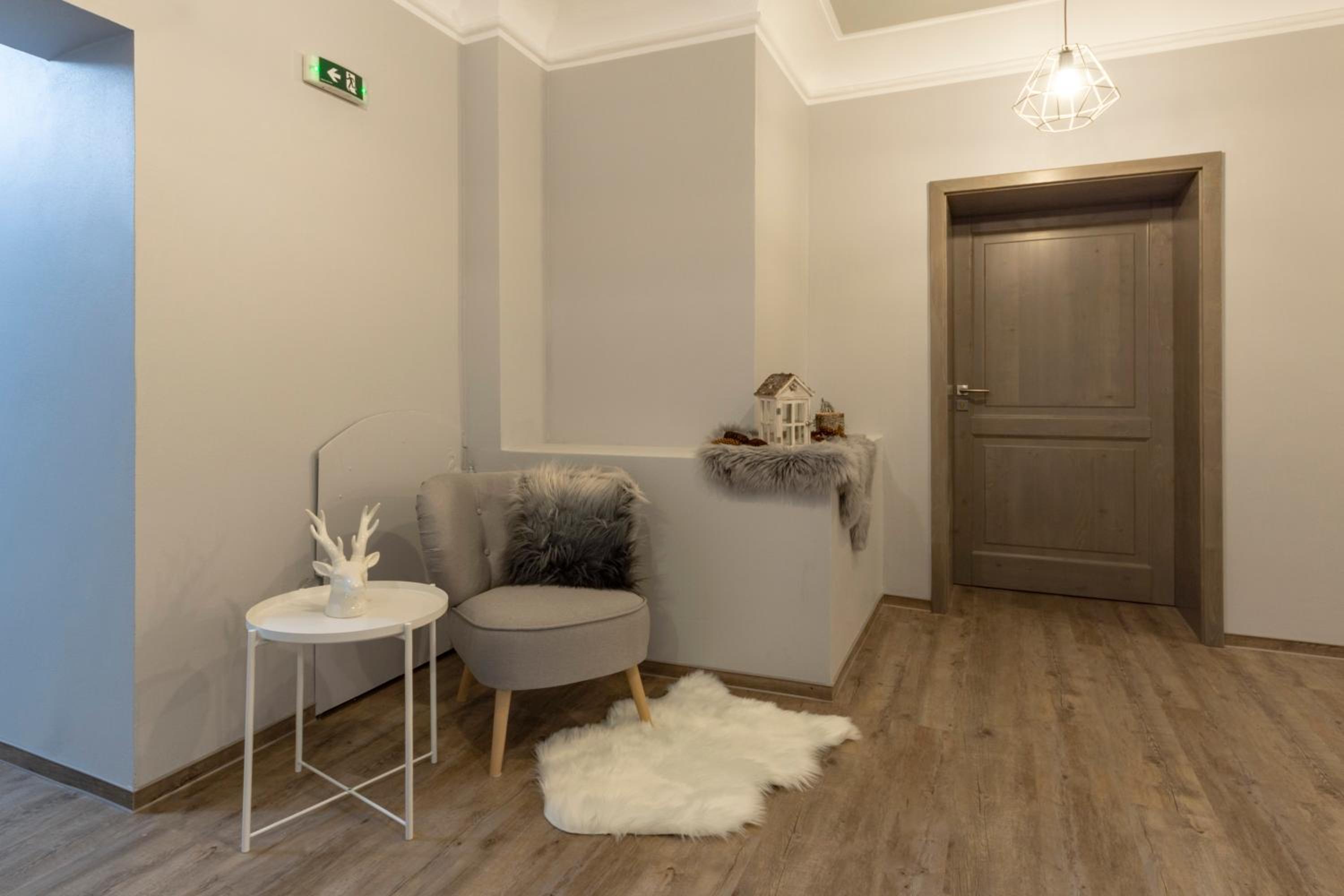 Deluxe Double Room with Extra Bed photo 2