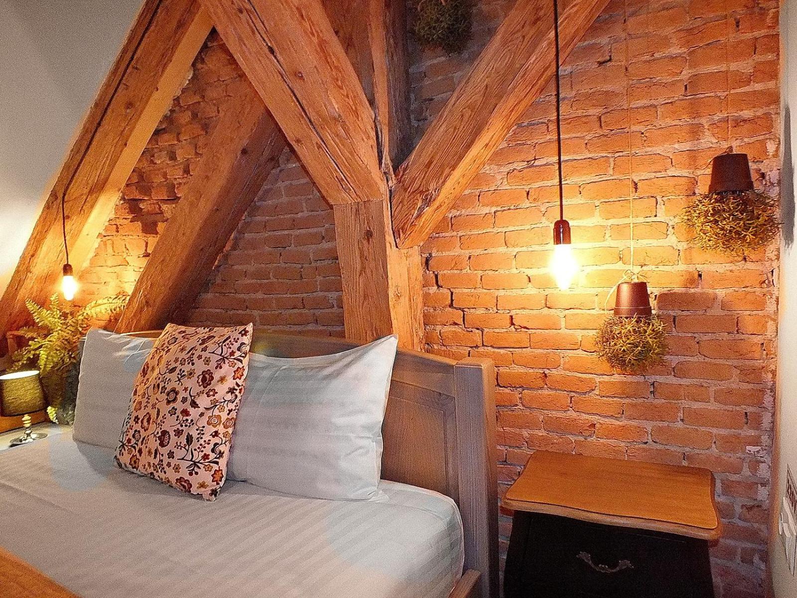 Double Room - Photo 32