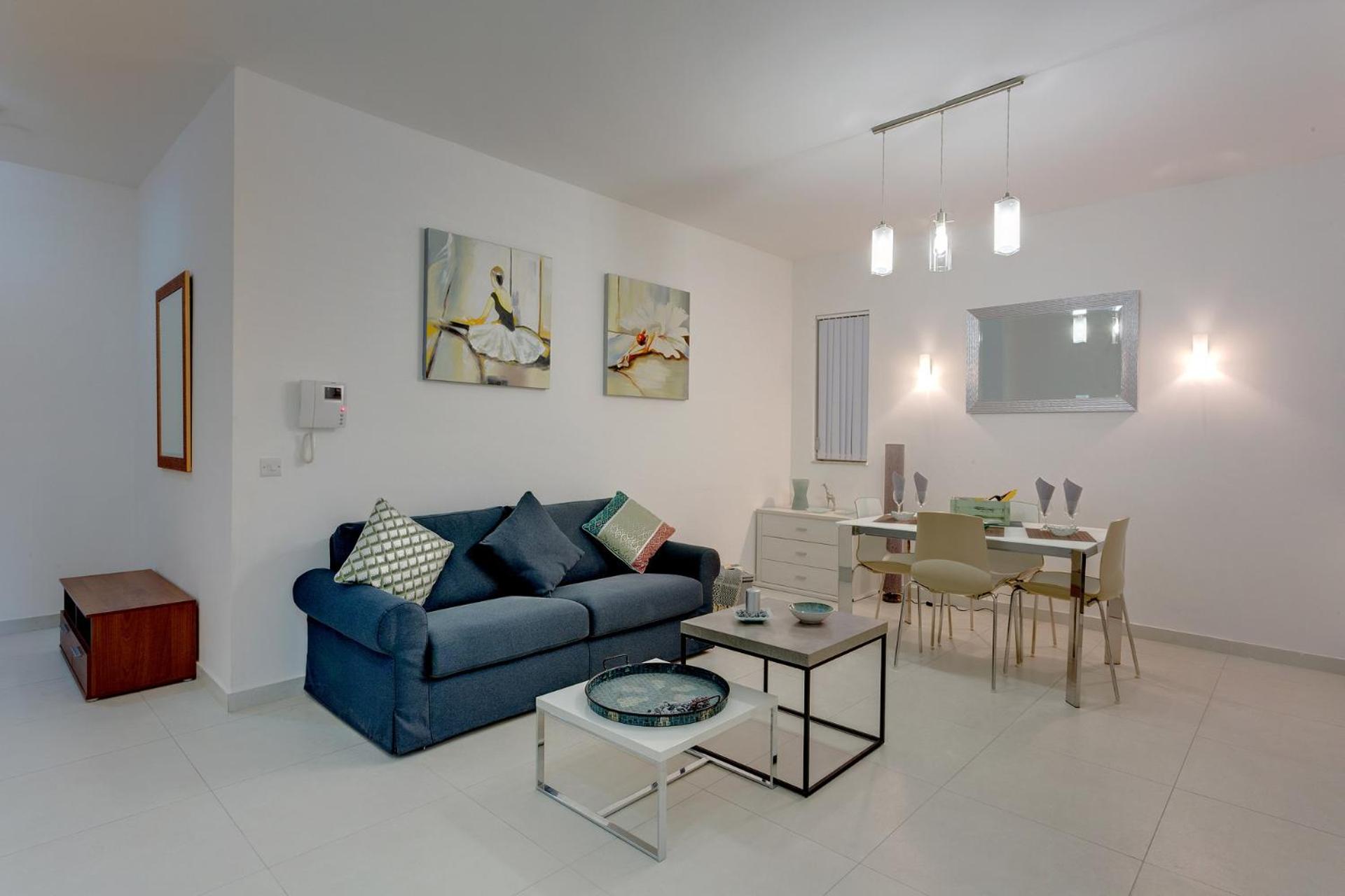 Two-Bedroom Apartment - Photo 19