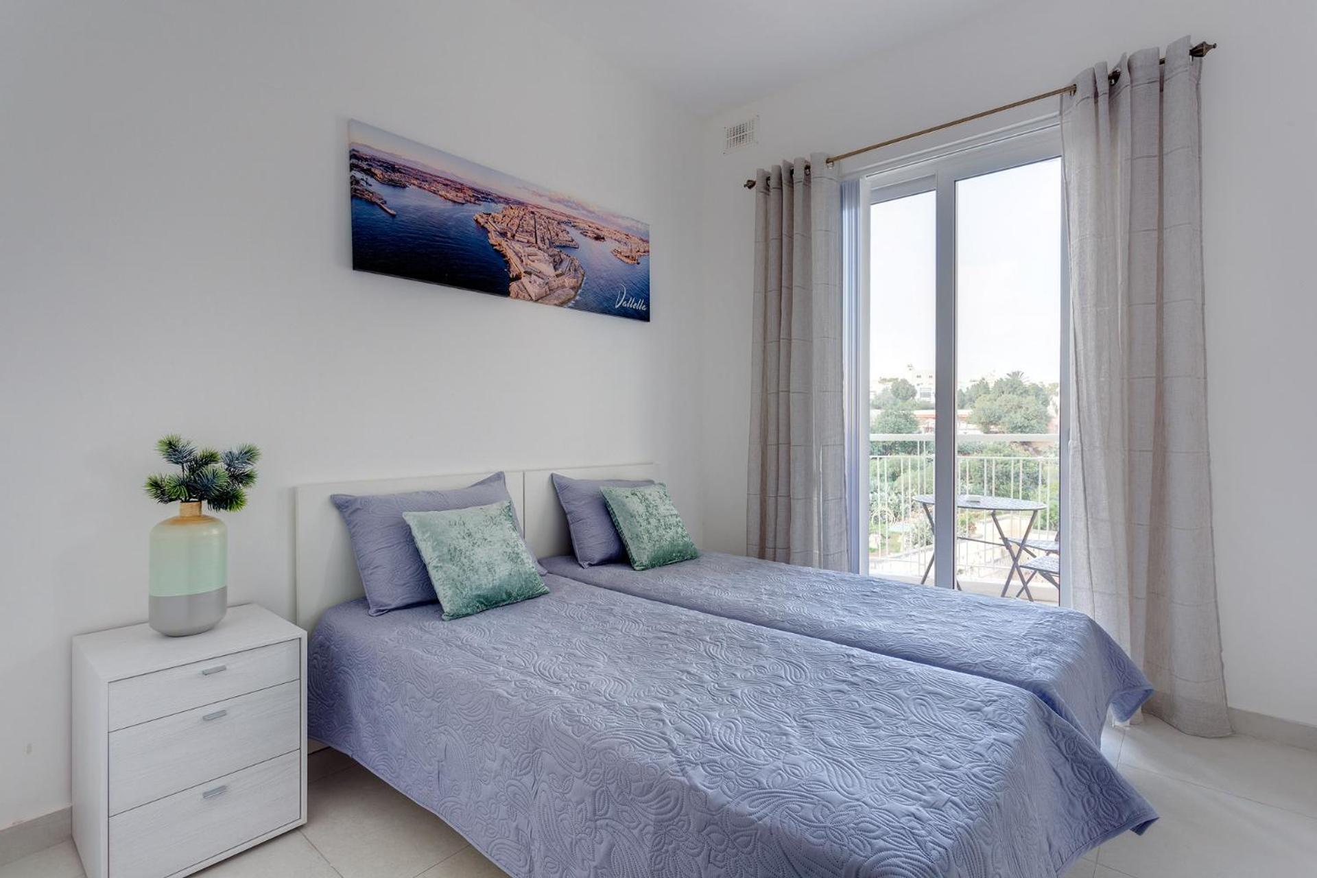 Two-Bedroom Apartment - Photo 16