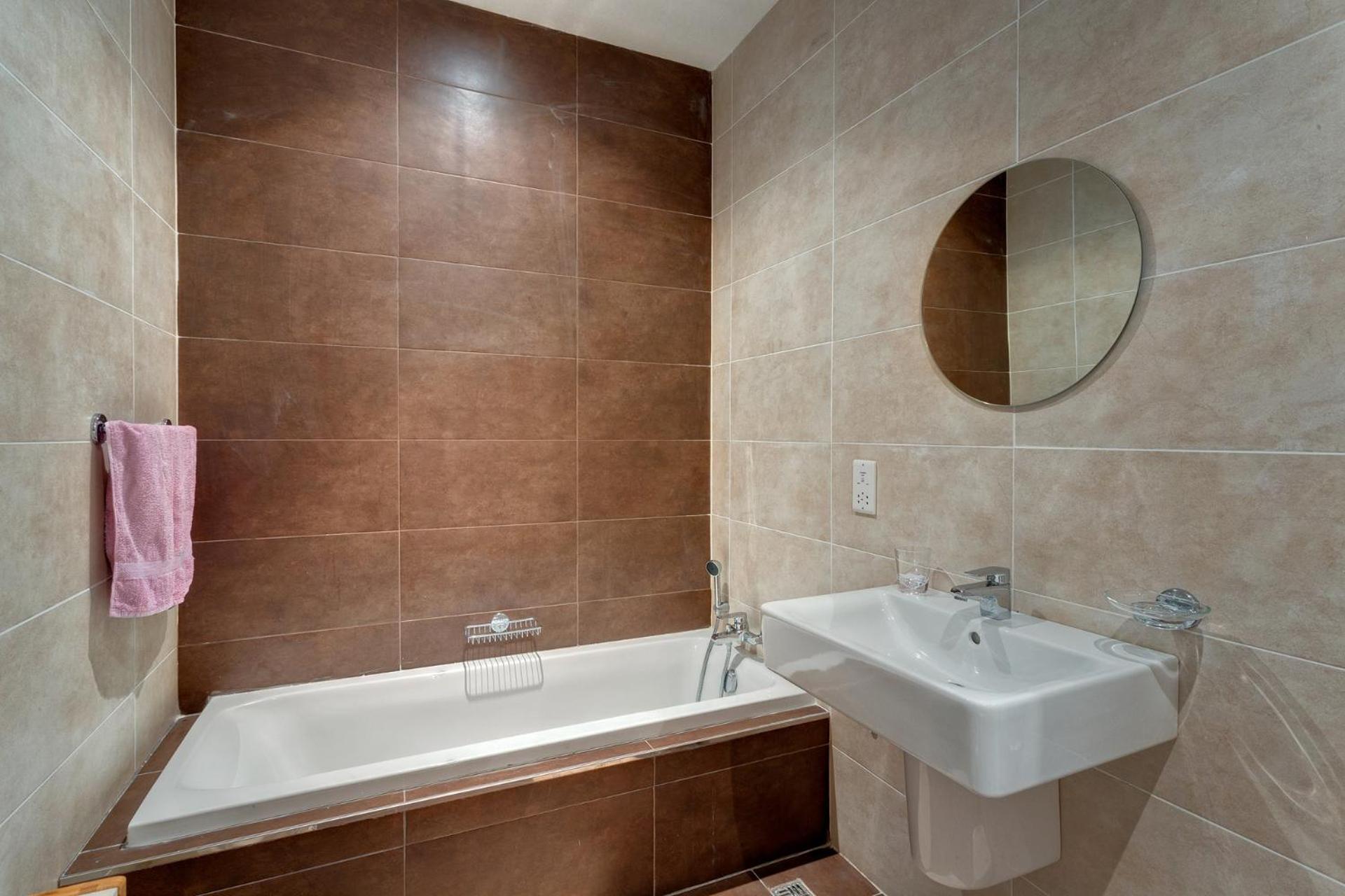 Two-Bedroom Apartment - Photo 2