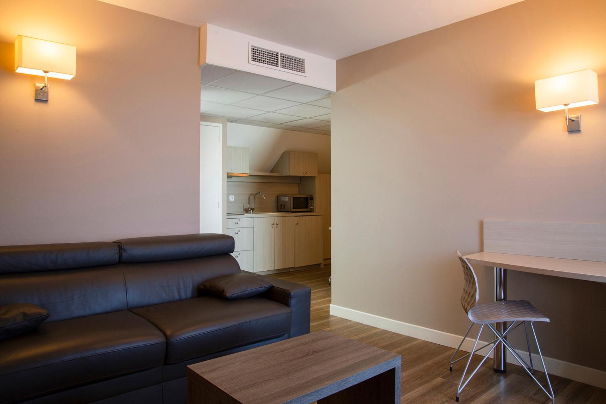 Studio Apartment
