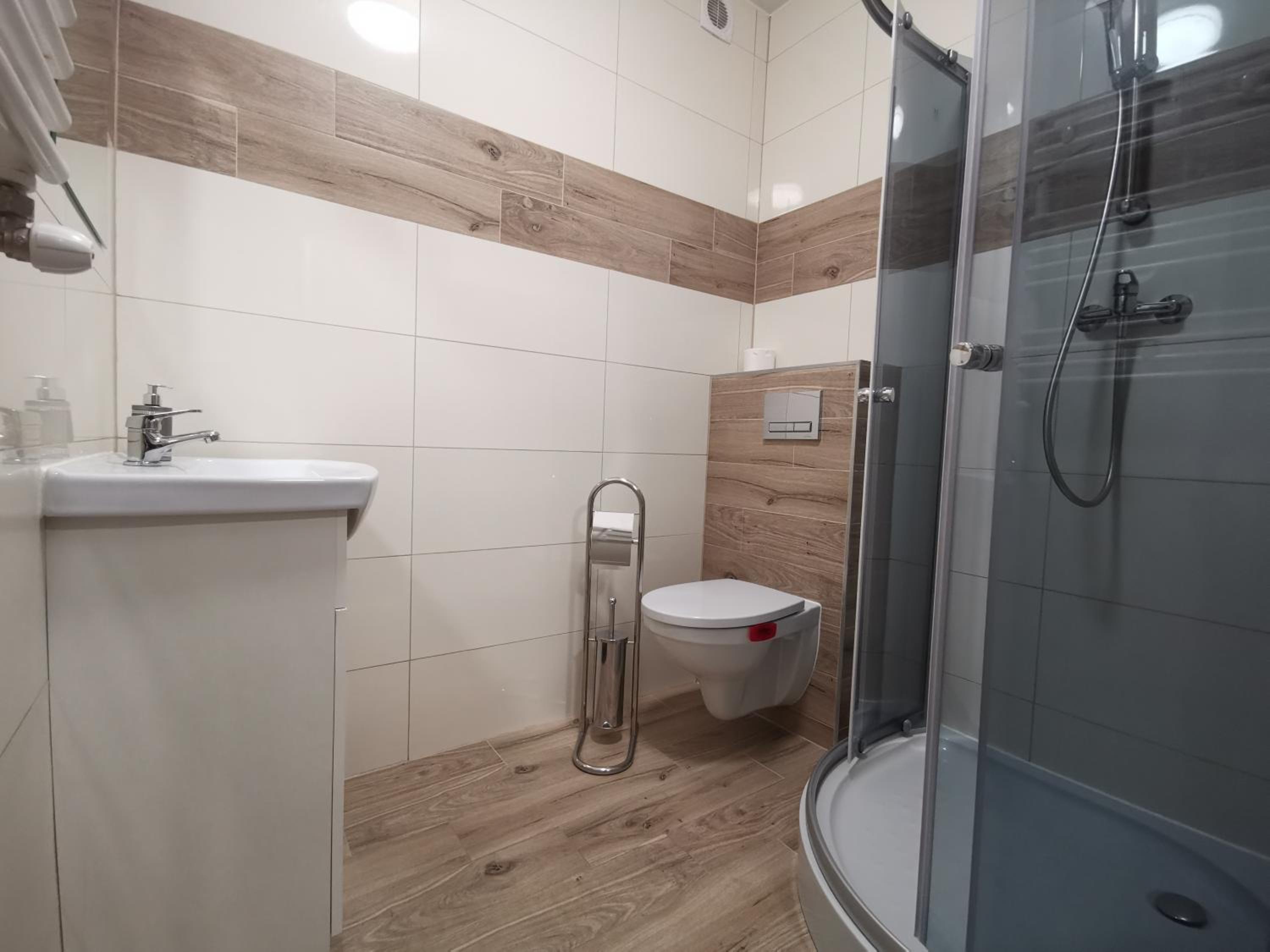 Small Single Room photo 3