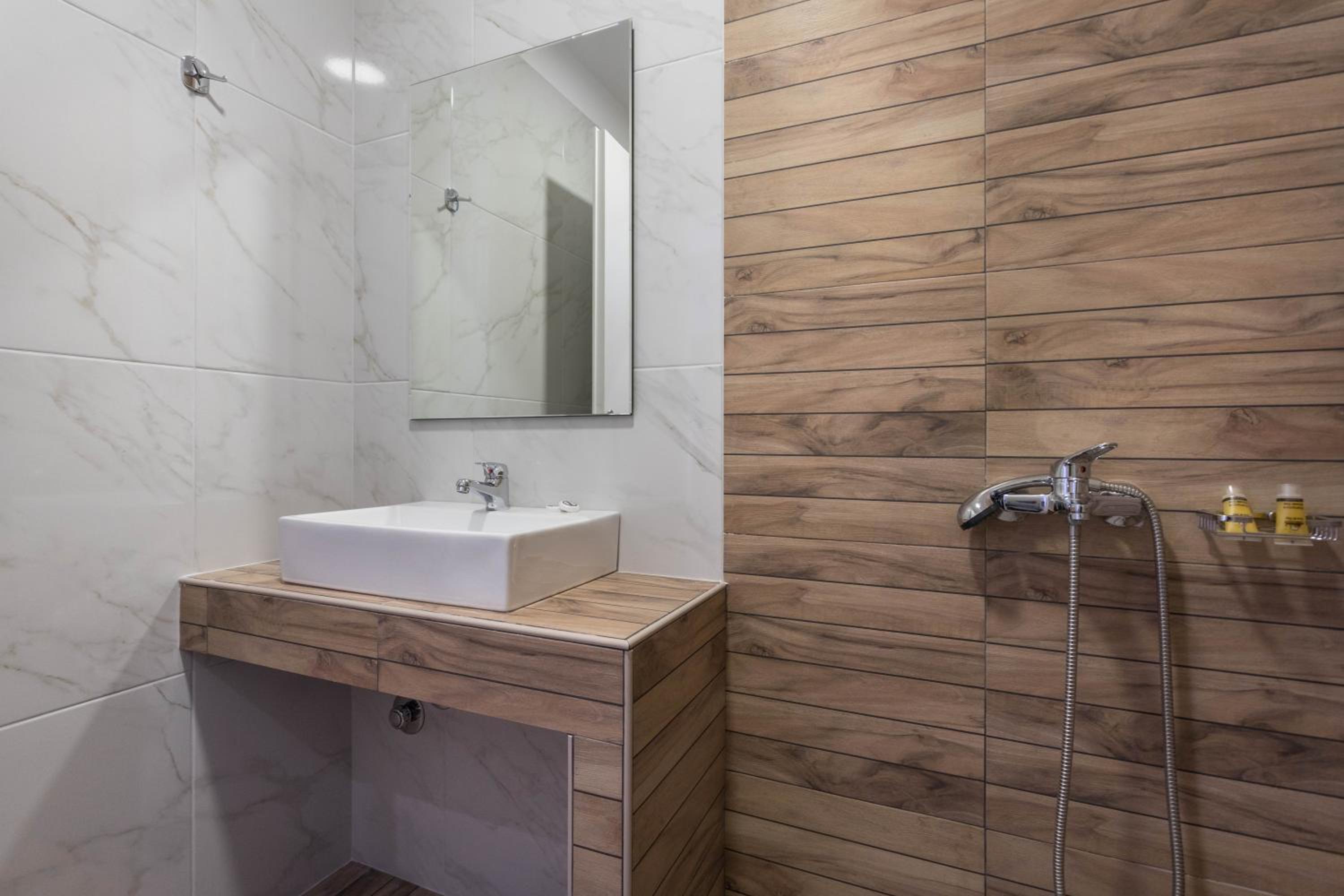 Superior Double or Twin Room - Photo 6