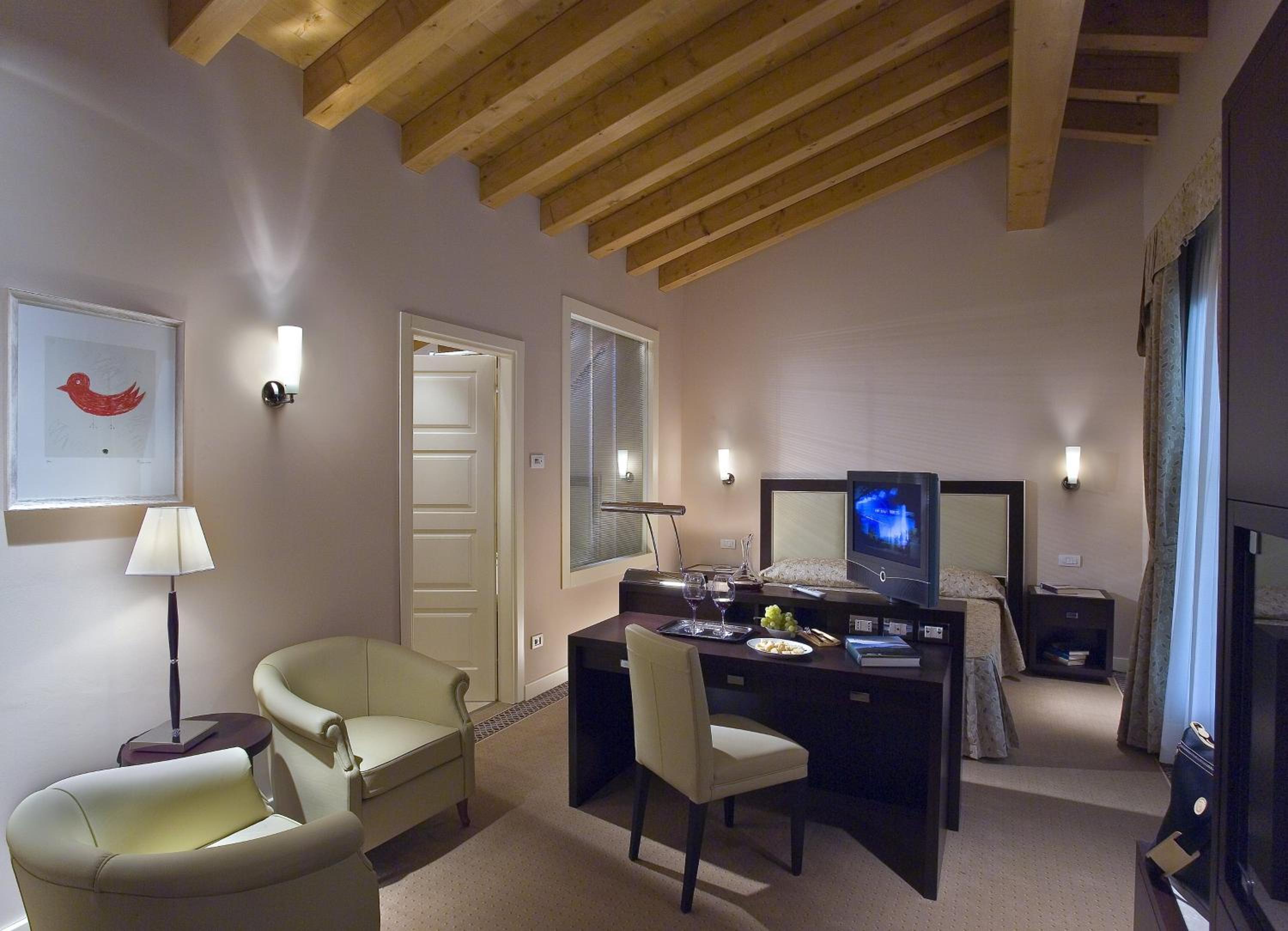Superior Double Room with Spa Bath