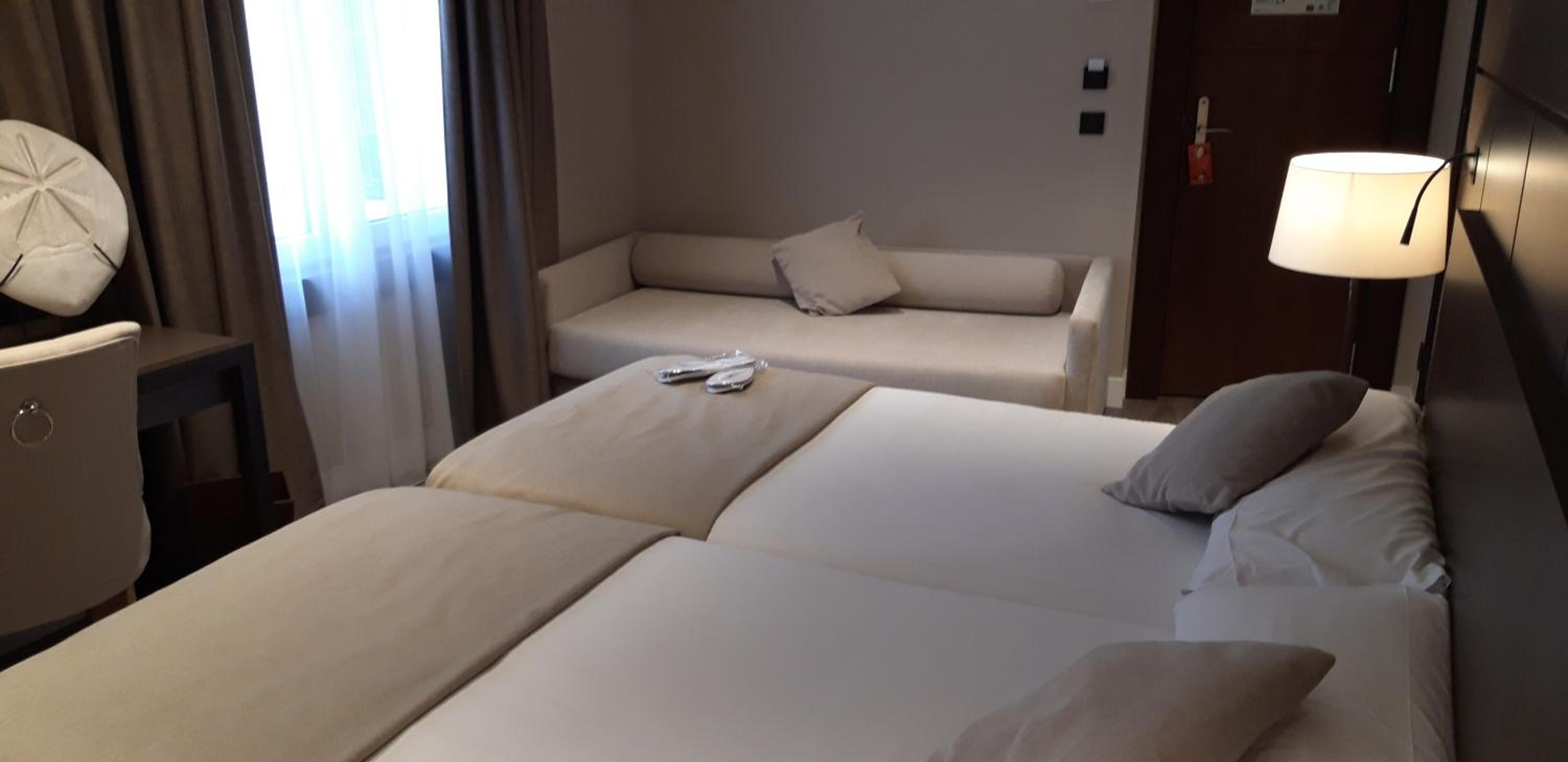 Superior Triple Room - Photo 5