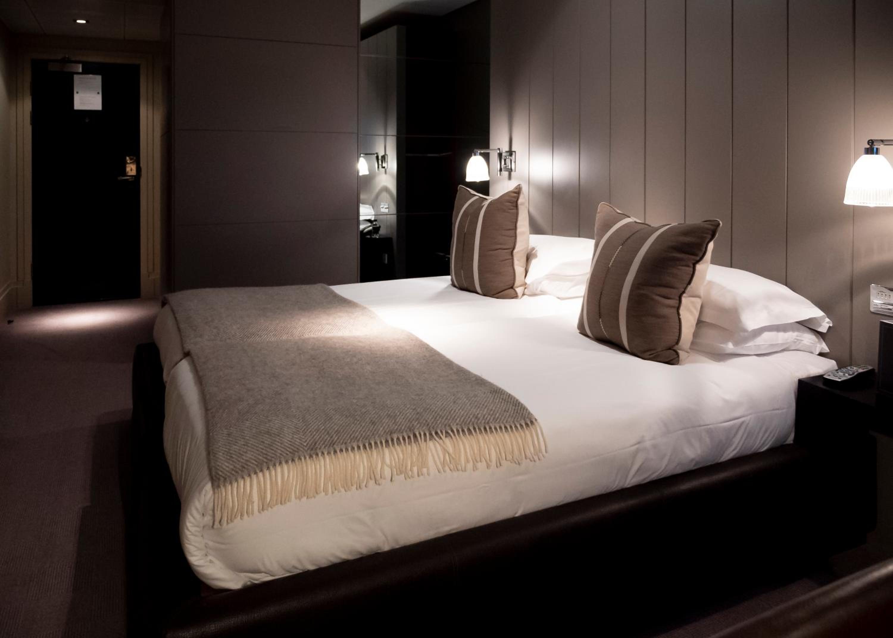 Twin Room - Photo 2