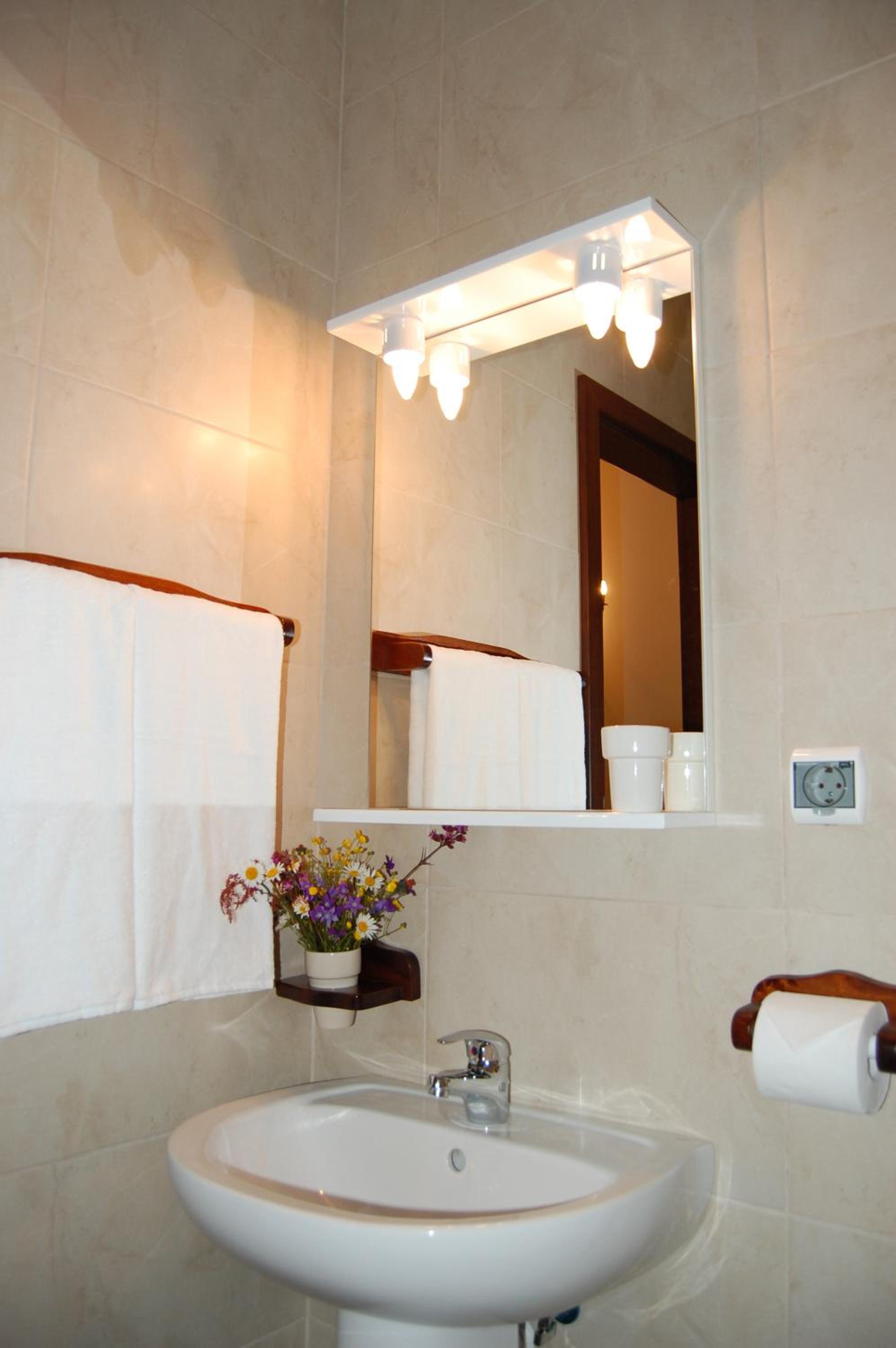 Double Room - Photo 3
