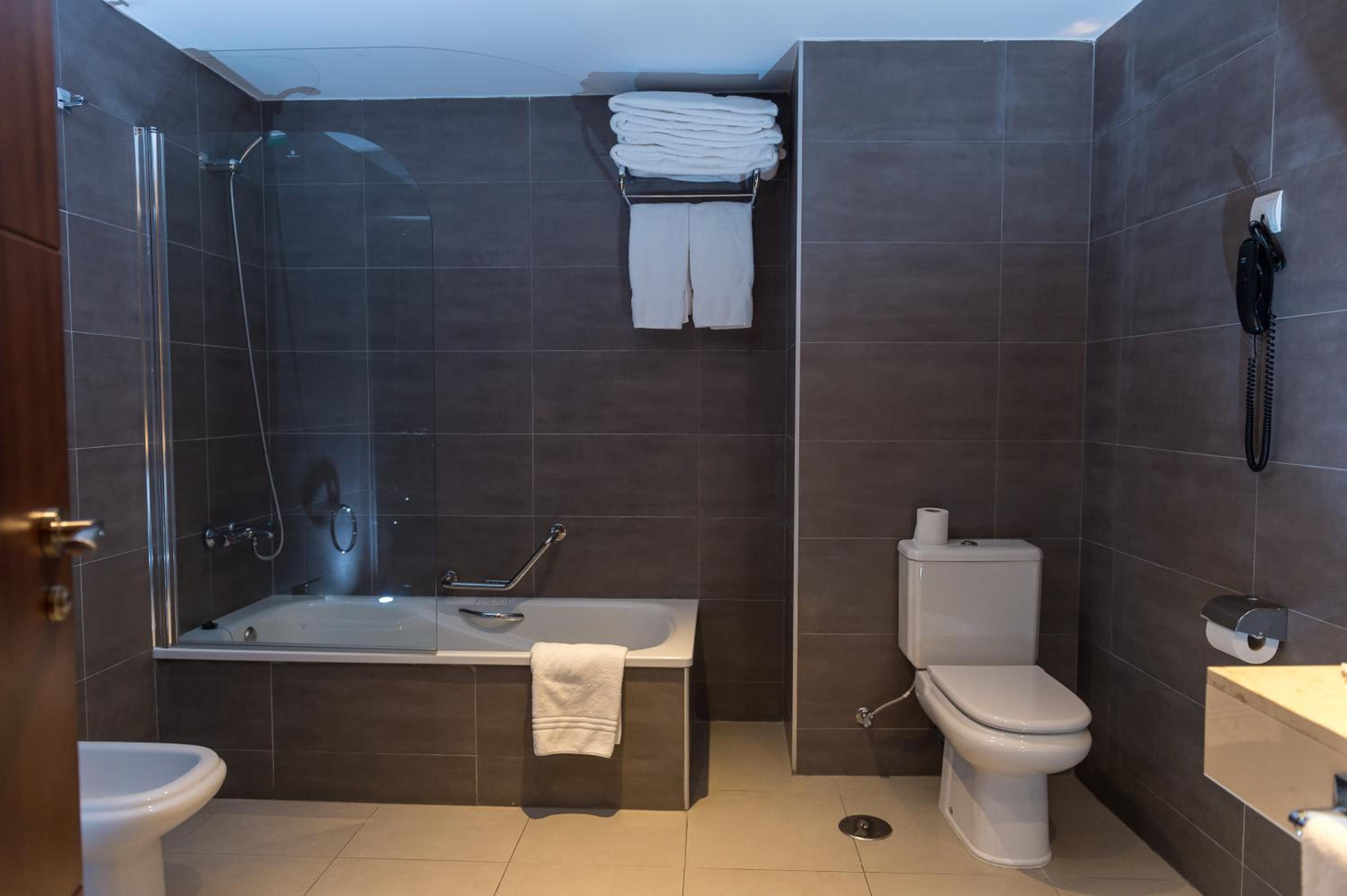 Suite - Photo 2