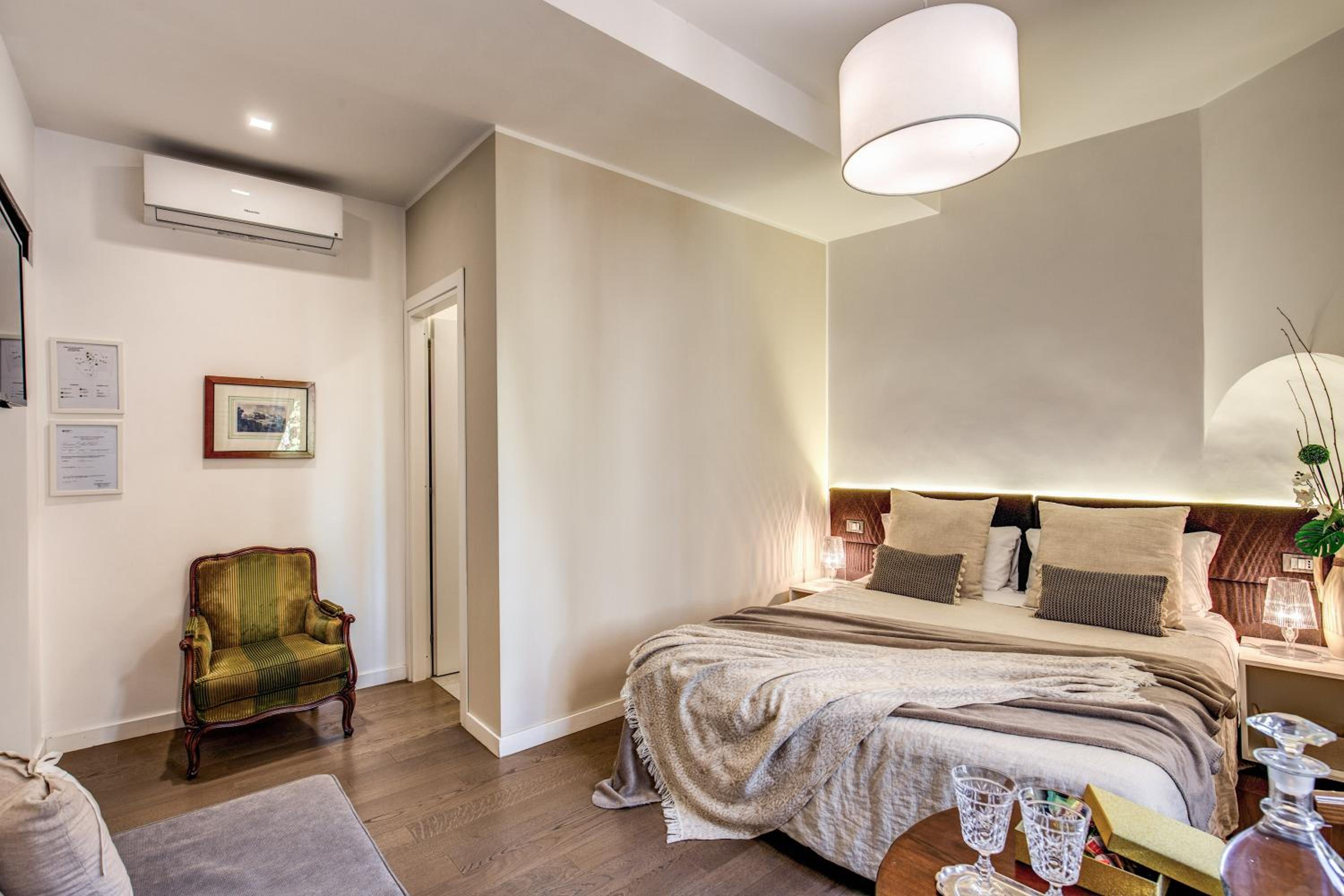 Deluxe Double or Twin Room photo 2