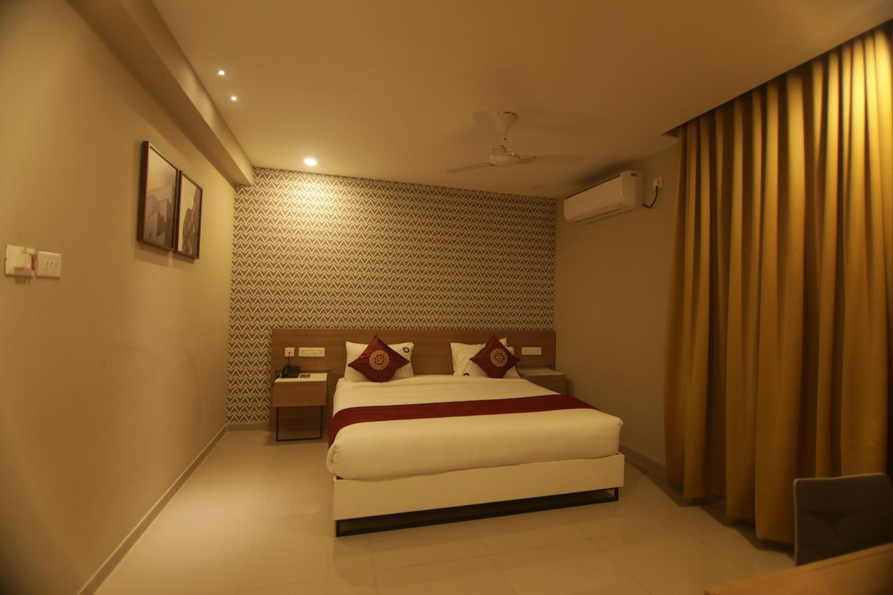 Standard Double Room - Photo 4