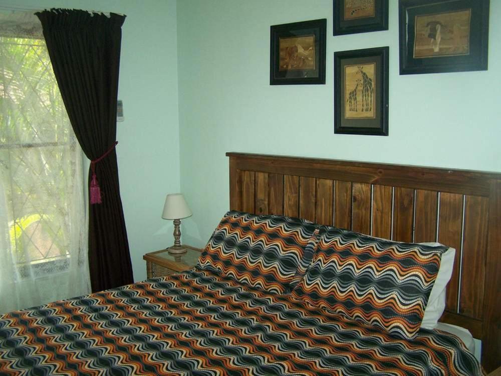 Four-Bedroom House photo 2
