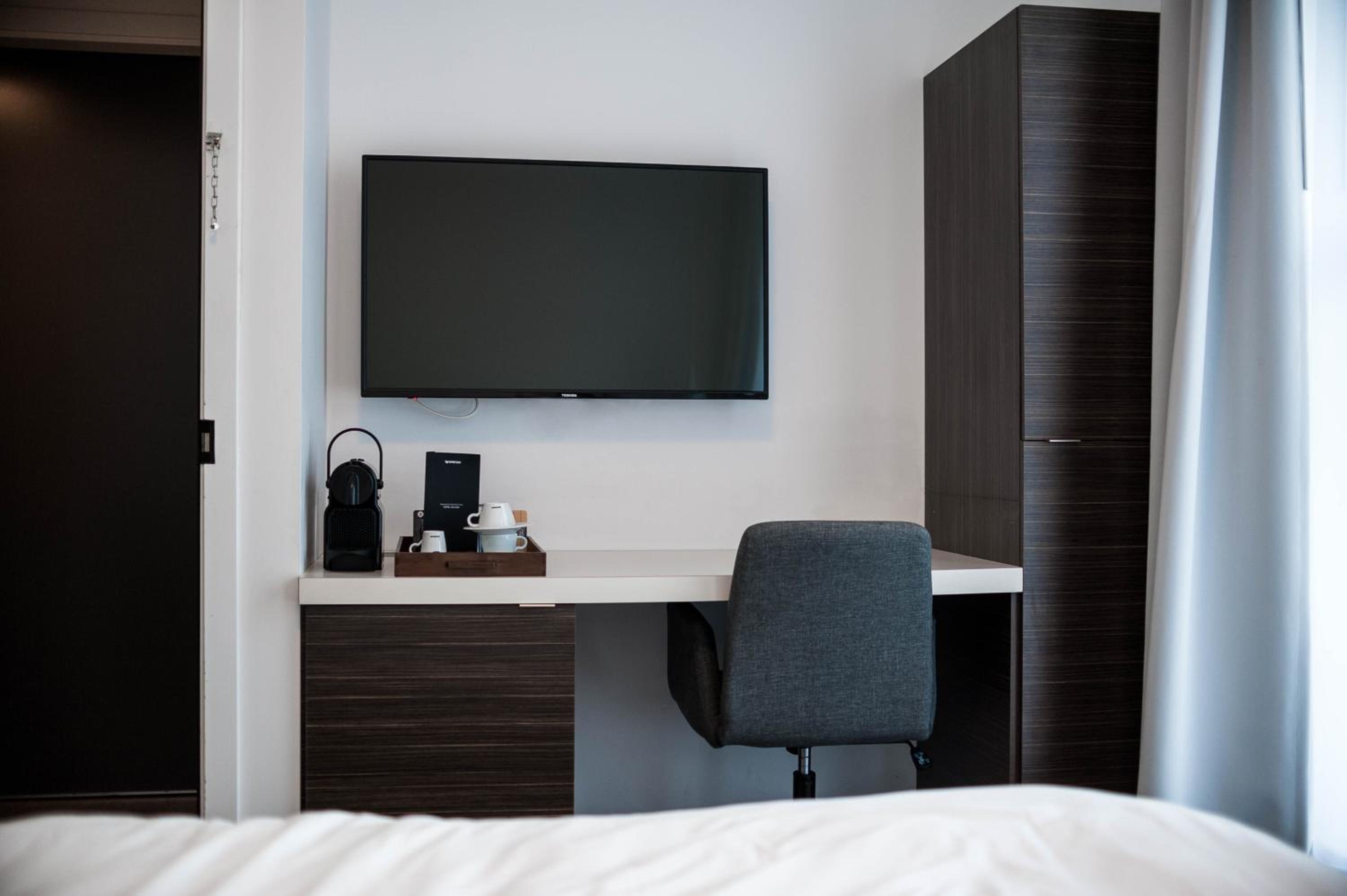 Standard Double Room photo 2