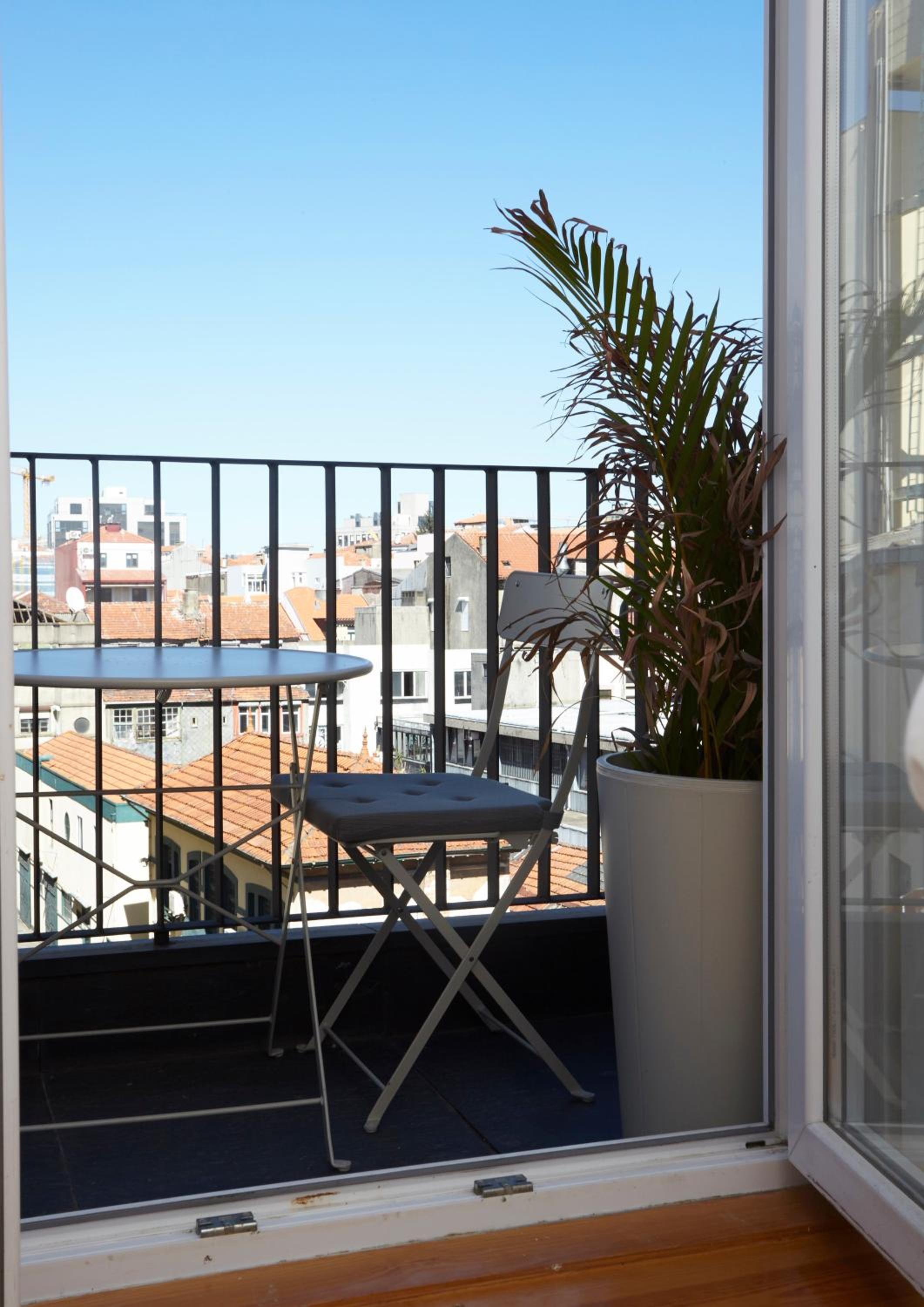 Apartment with Balcony 3rd Floor - Photo 9