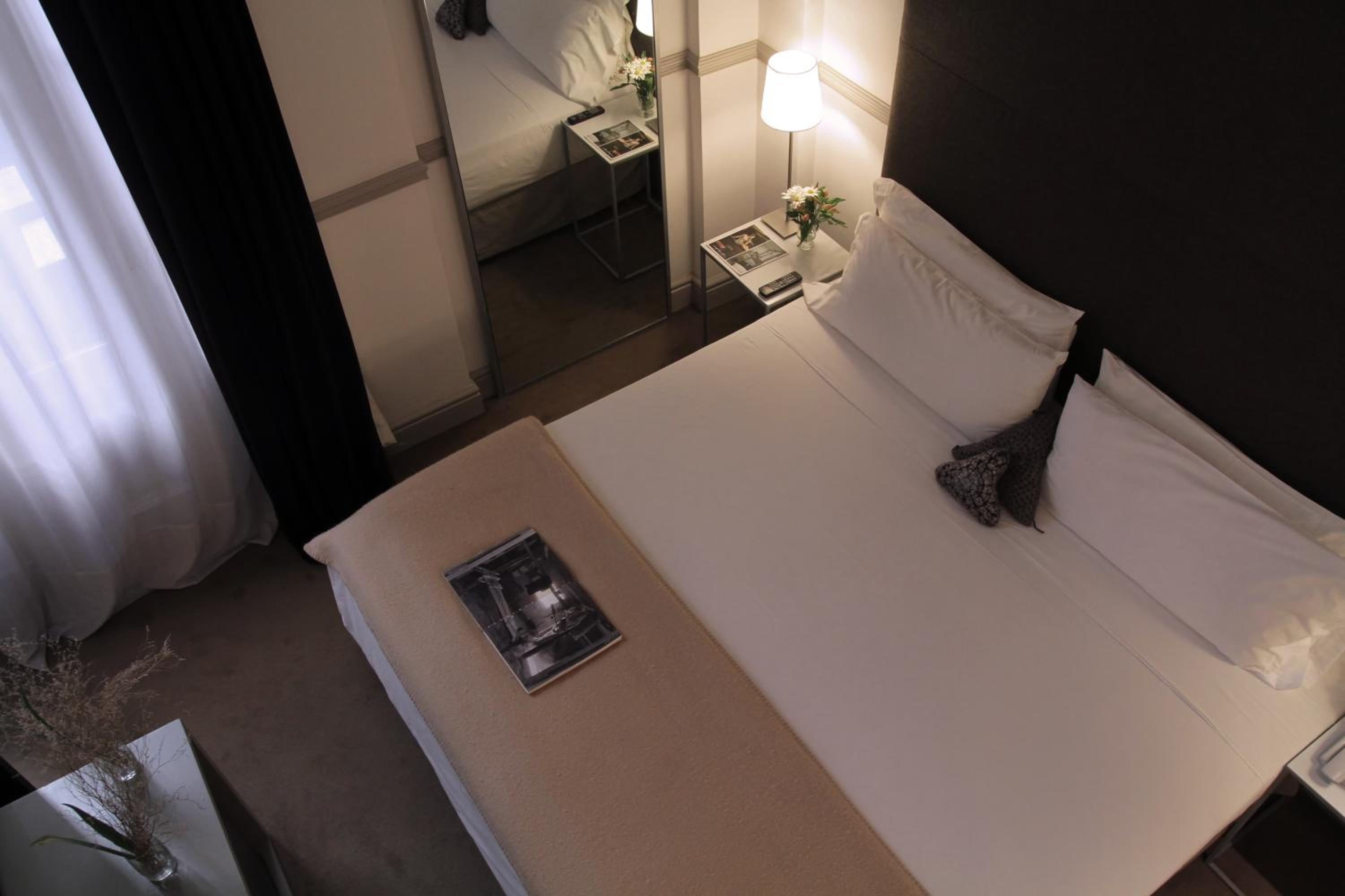 Concept Superior Triple Room with Three Twin Beds - Non-Smoking