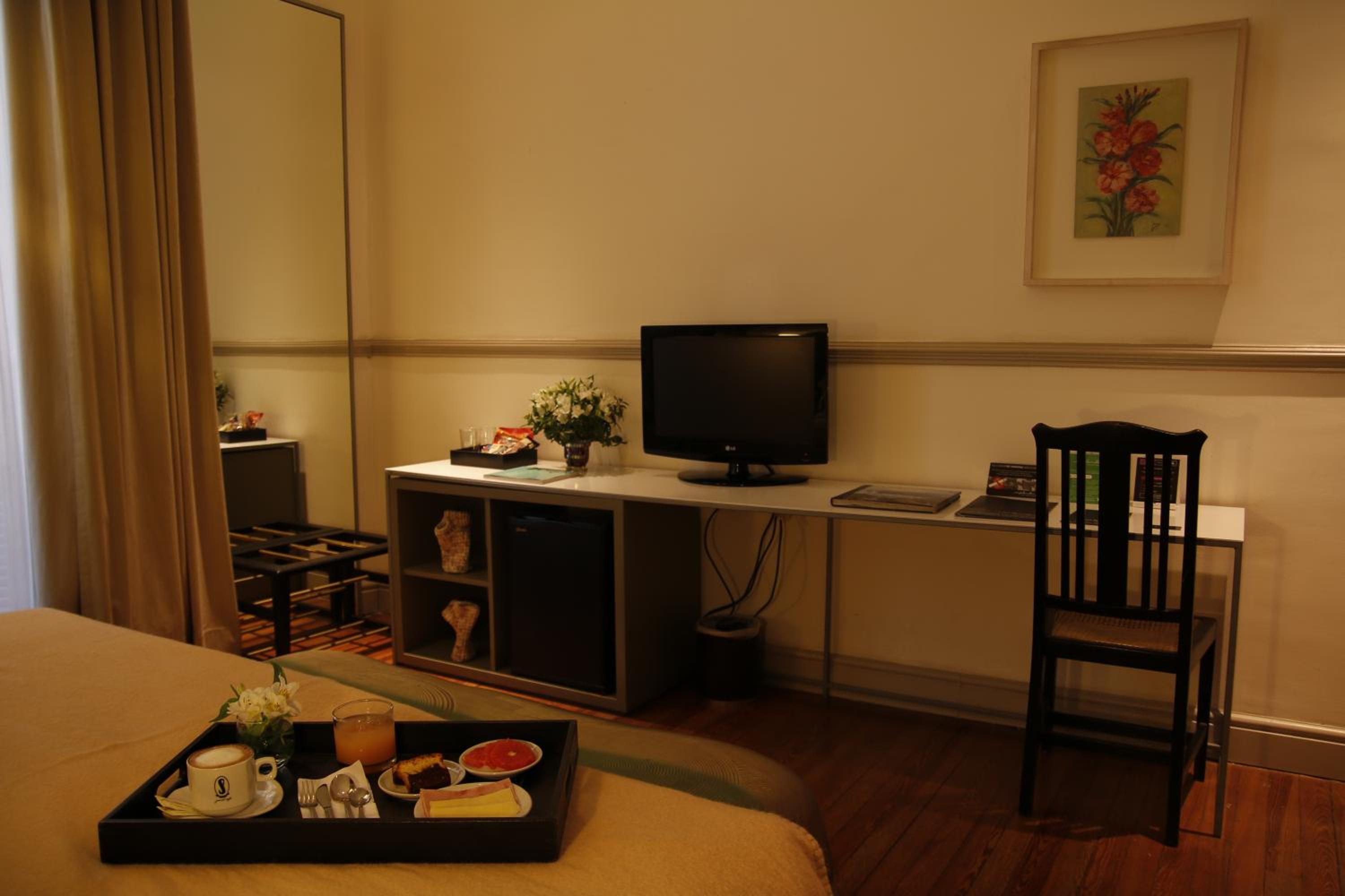 Queen Room - Mobility Access/Non-Smoking