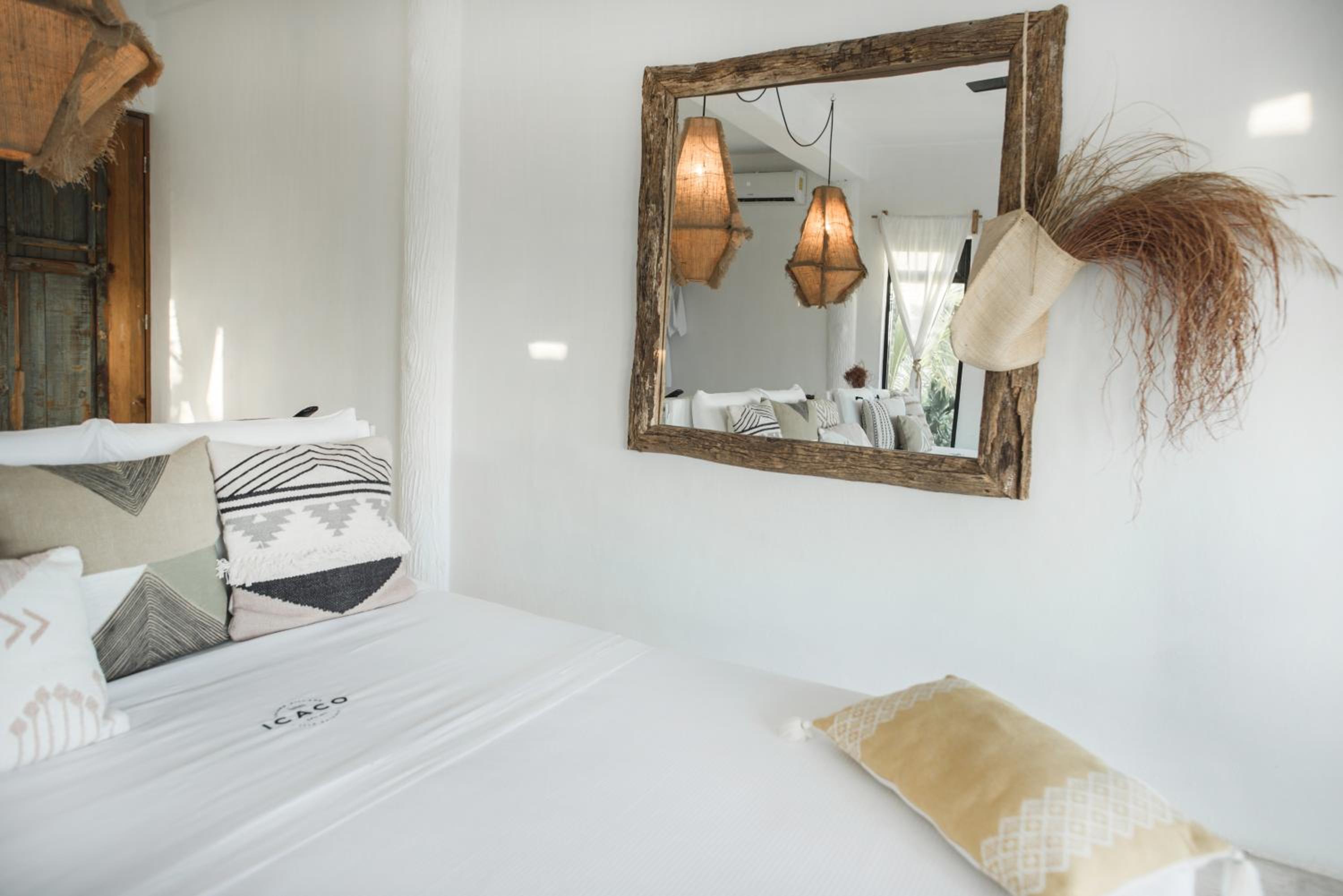 Double Room with Balcony and Sea View