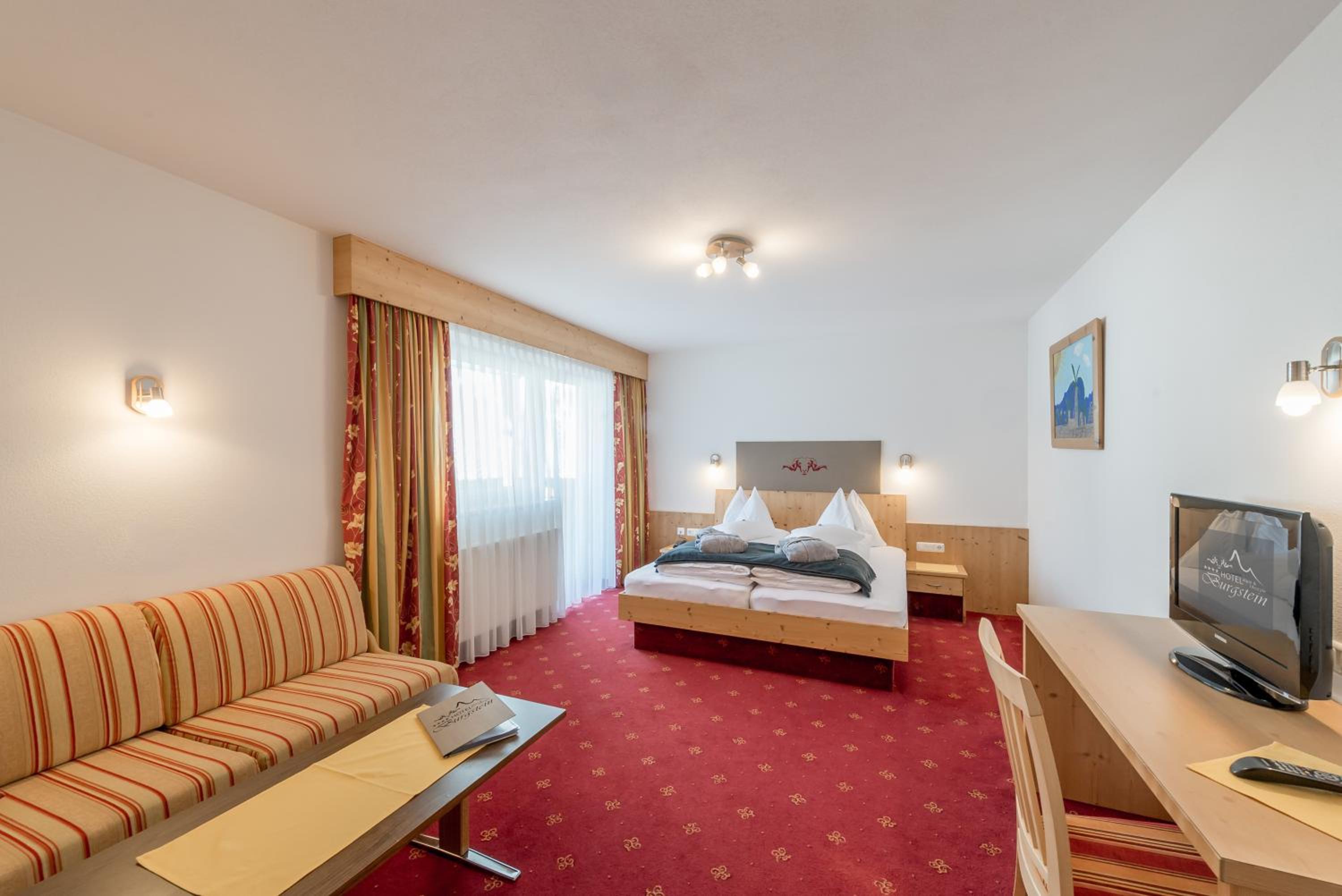 Comfort Double Room with Balcony - Photo 9