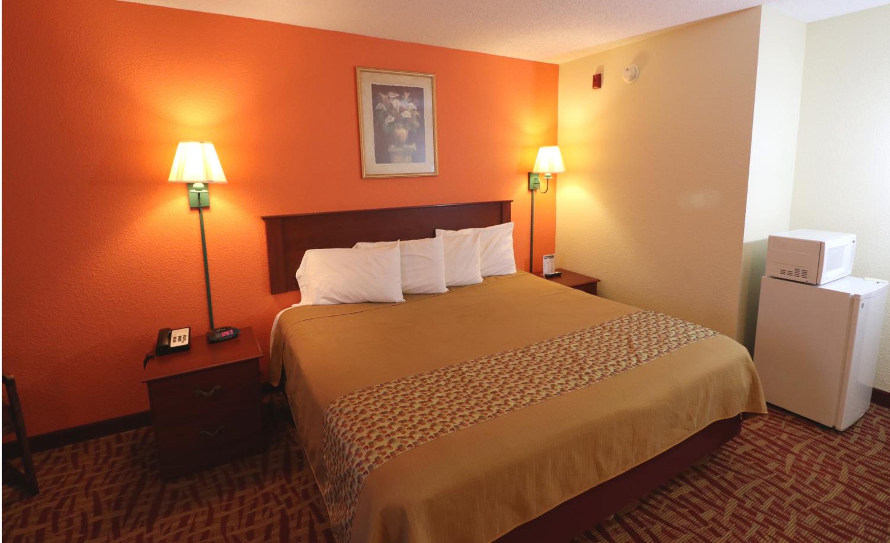 King Room - Non-Smoking - Photo 1