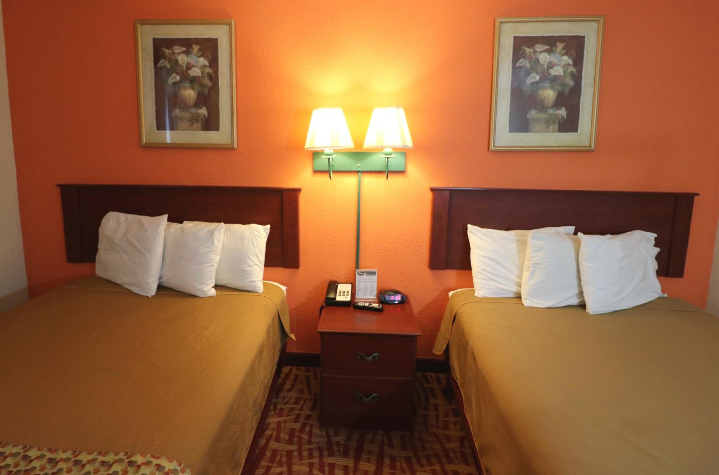 Double Room with Two Double Beds - Non-Smoking - Photo 10