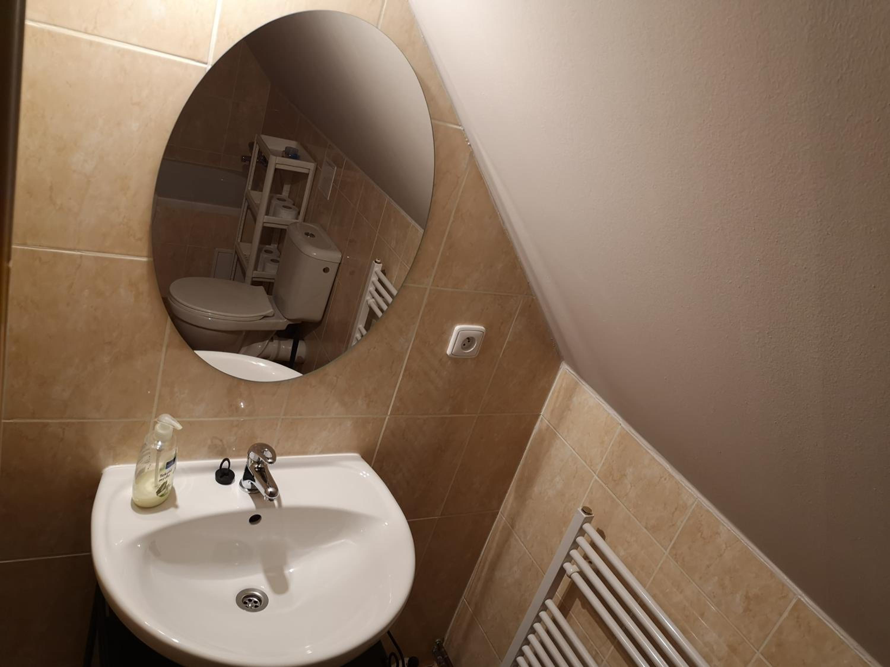 Suite - Photo 18