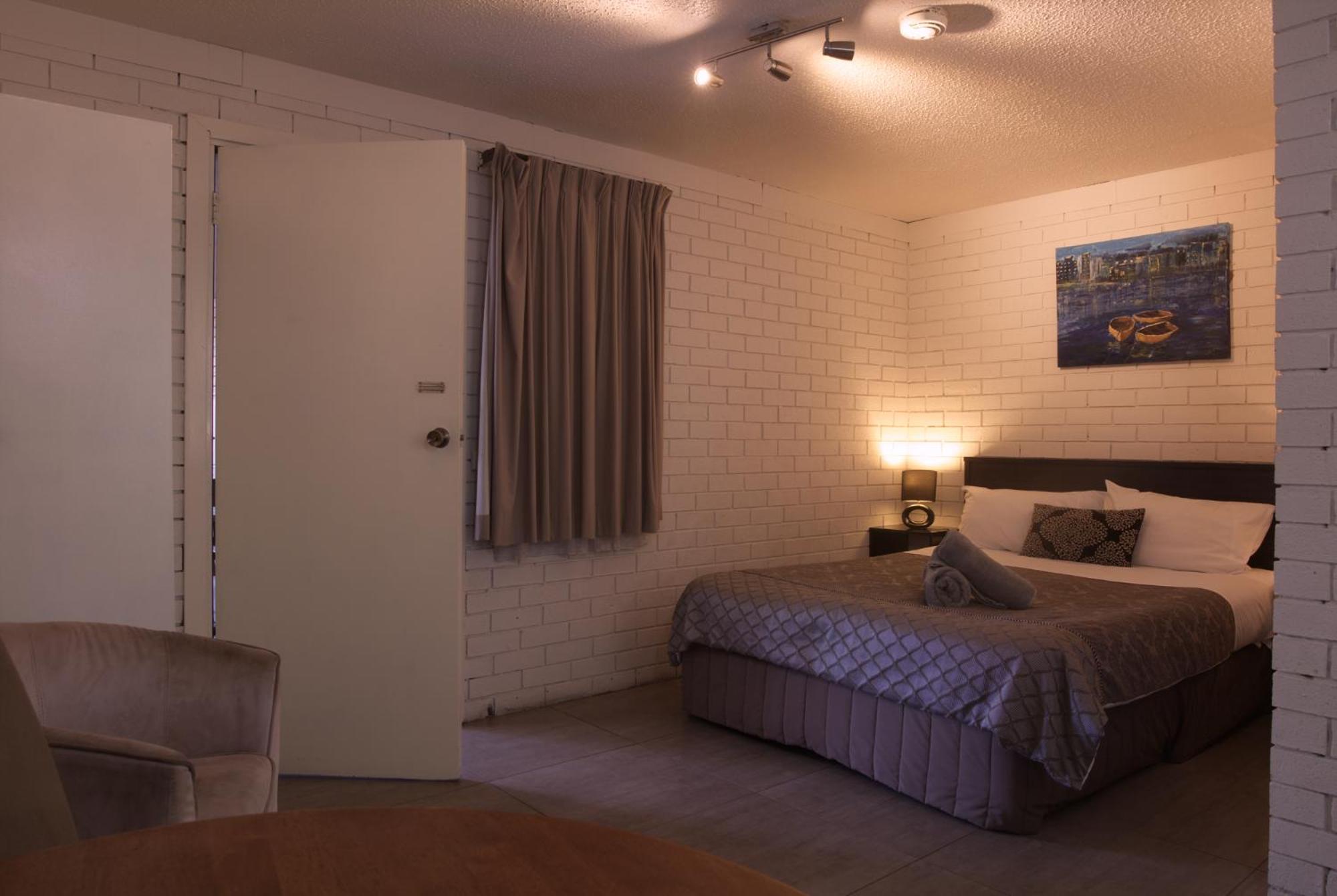 Standard Queen Room photo 1