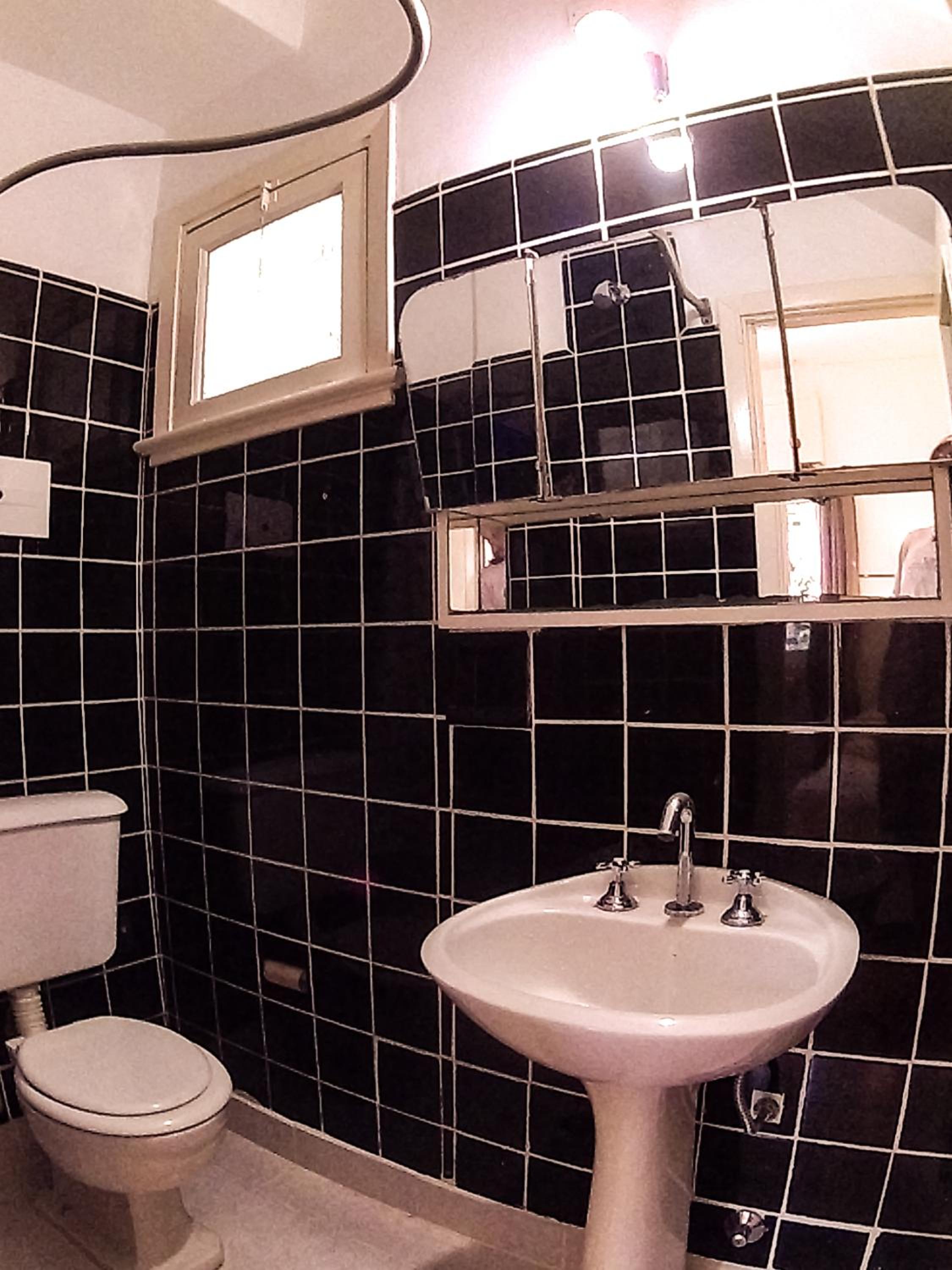 Deluxe Twin Room photo 2