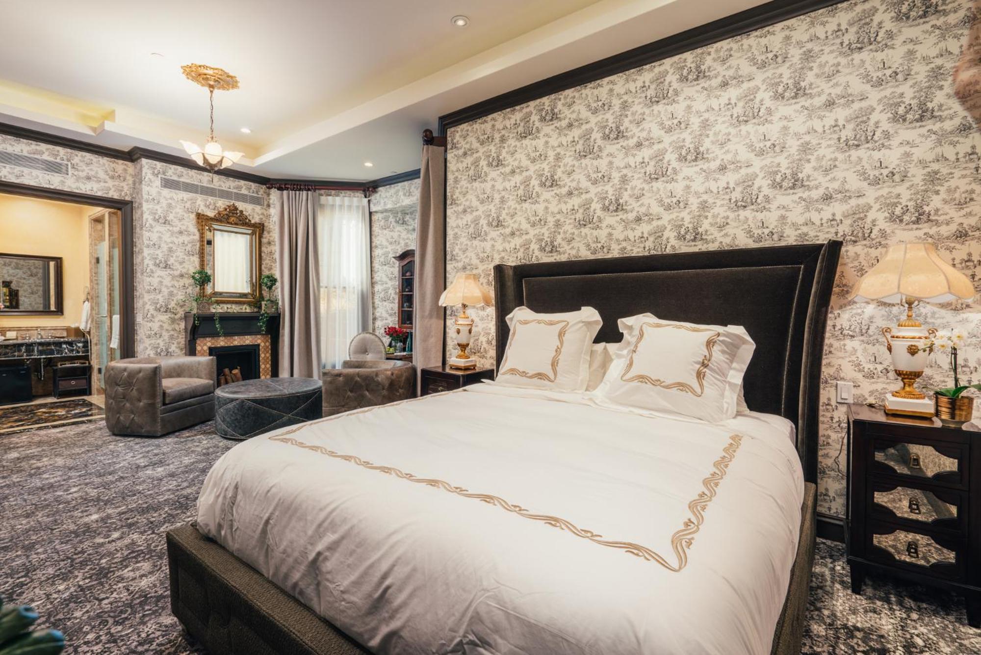 King Suite