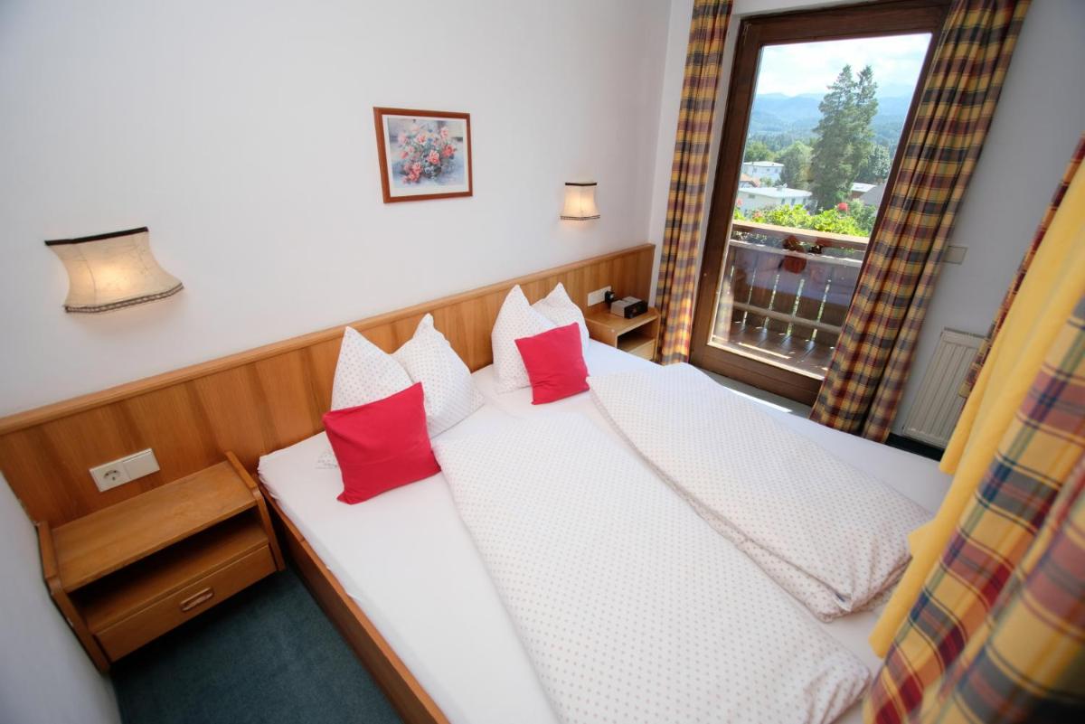 Comfort One-Bedroom Apartment with Balcony photo 3