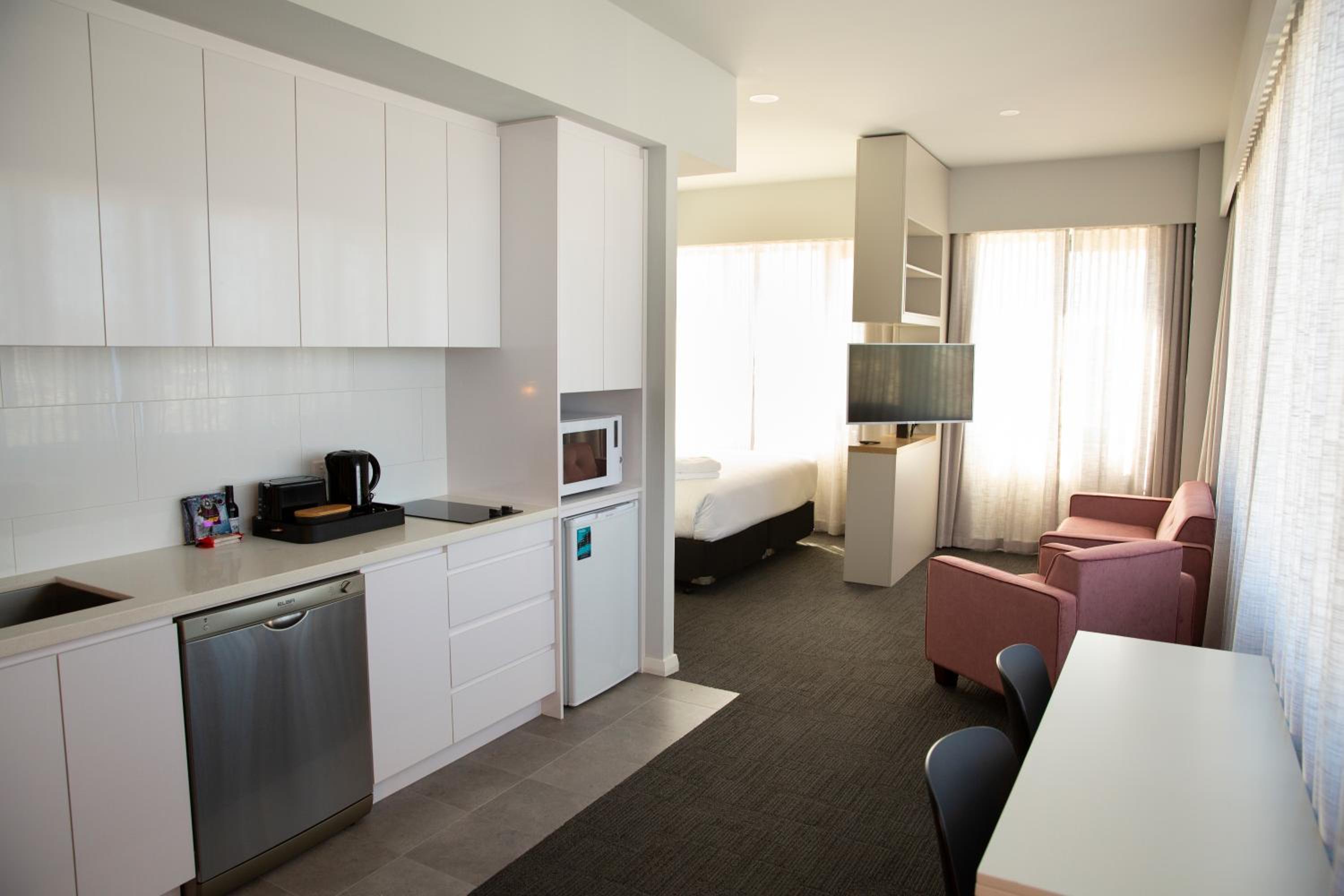Apartment photo 2