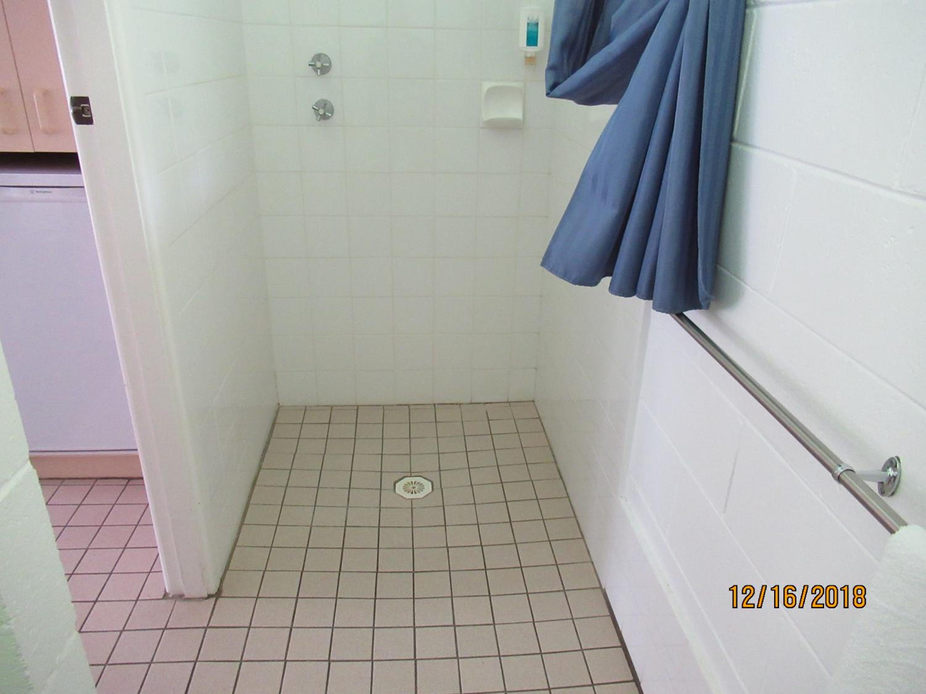 Standard Double or Twin Room photo 3